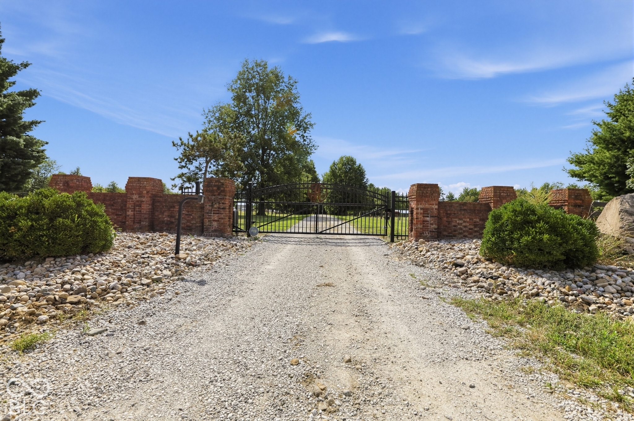 300 W Oregon Church Road, Terre Haute, IN, 47802 photo 4 of 65