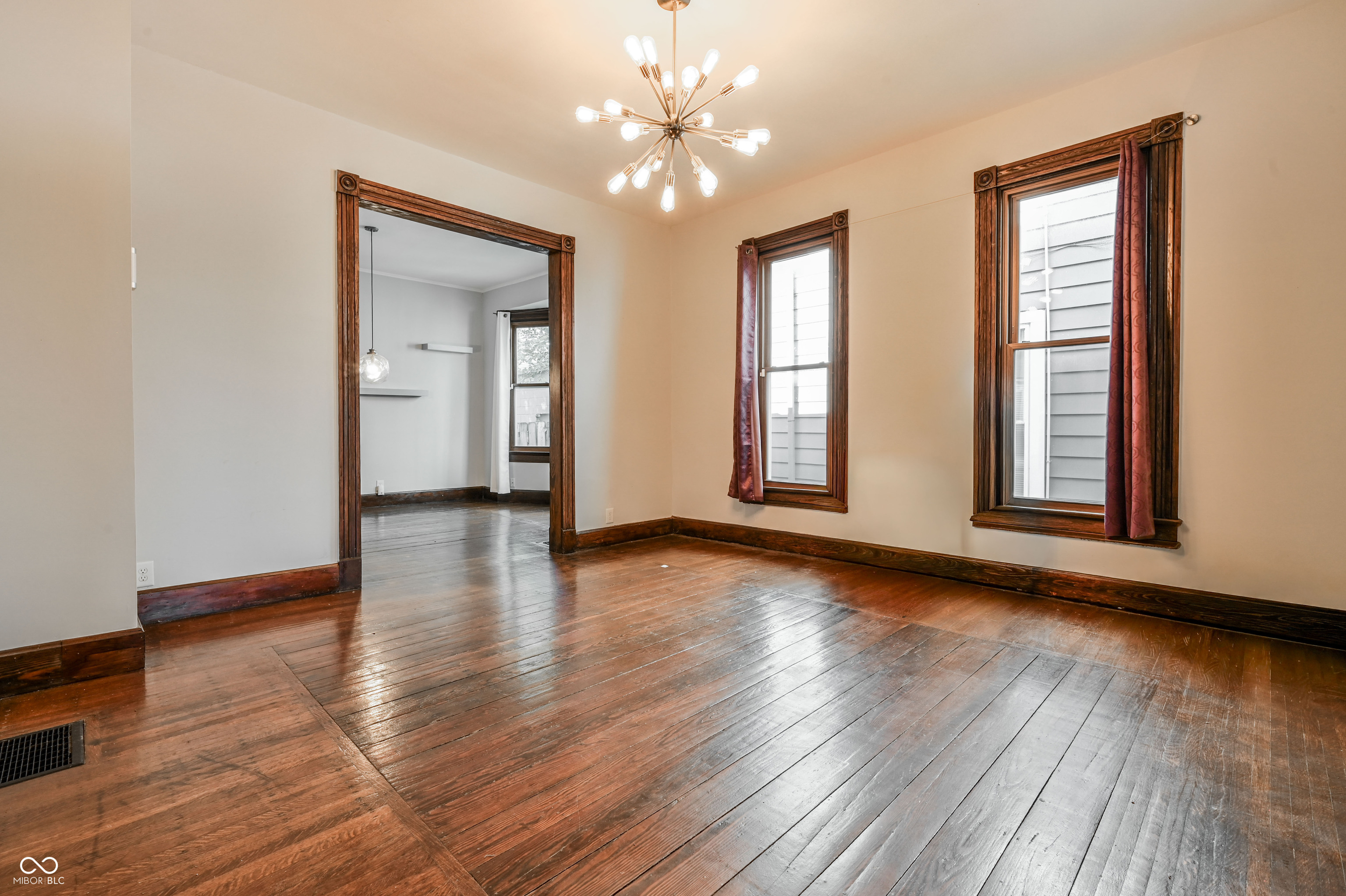 1705 Woodlawn Avenue, Indianapolis, IN, 46203 photo 4 of 32
