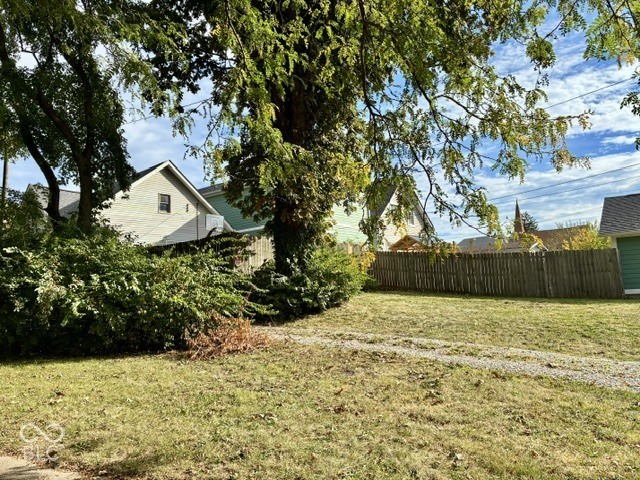 217 E Morris Street, Indianapolis, IN, 46225 photo 4 of 20