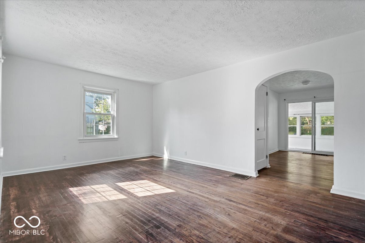 48 Rosemere Avenue, Indianapolis, IN, 46229 photo 4 of 33