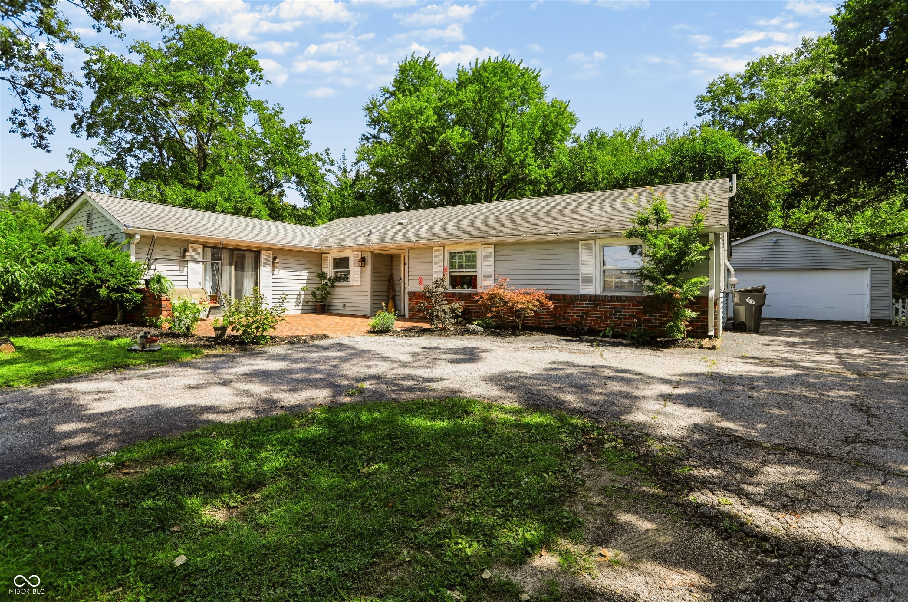 7105 Hague Road, Indianapolis, IN, 46256 photo 4 of 61