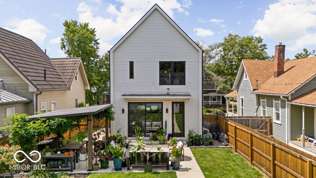1021 Tecumseh Street, Indianapolis, IN, 46201 photo 4 of 57