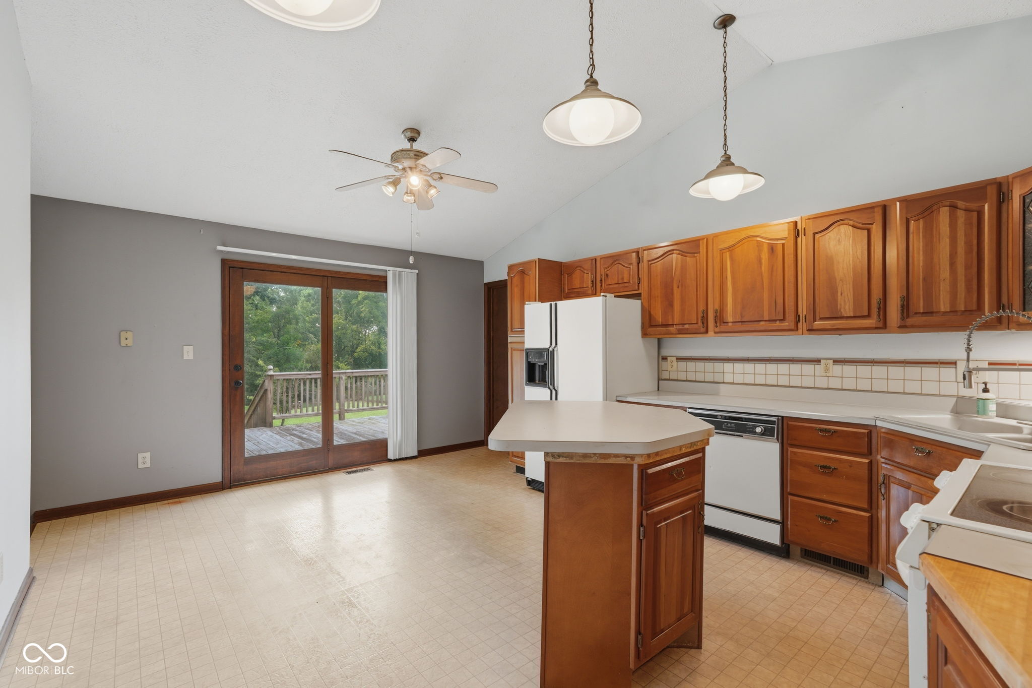 12774 N Oakhaven Drive, Camby, IN, 46113 photo 4 of 54