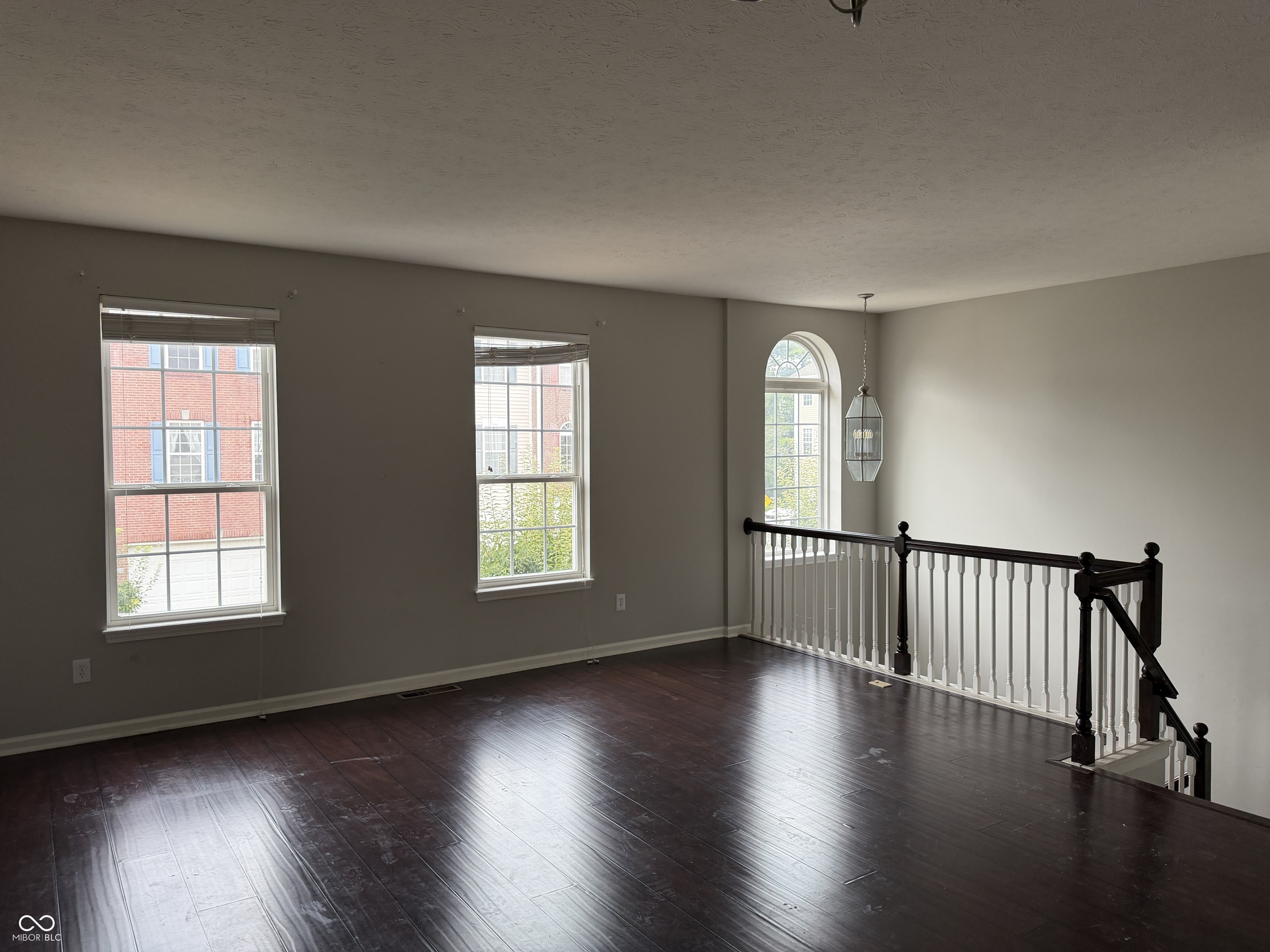9461 Tanhurst Drive, Indianapolis, IN, 46250 photo 4 of 23