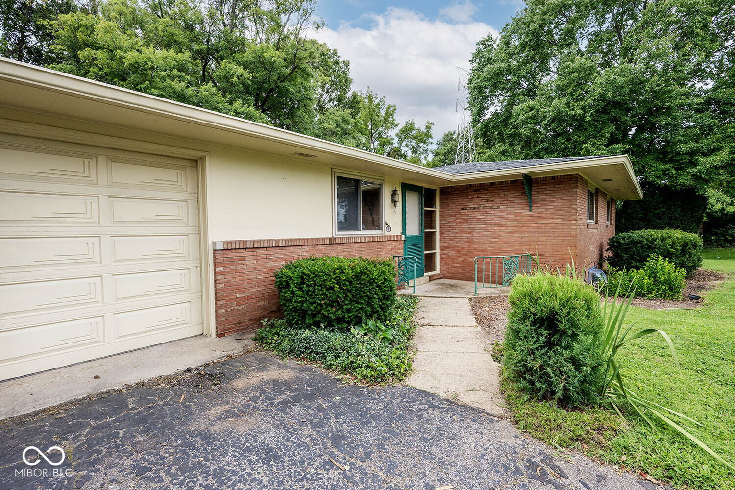 3605 Delmar Road, Indianapolis, IN, 46220 photo 4 of 49