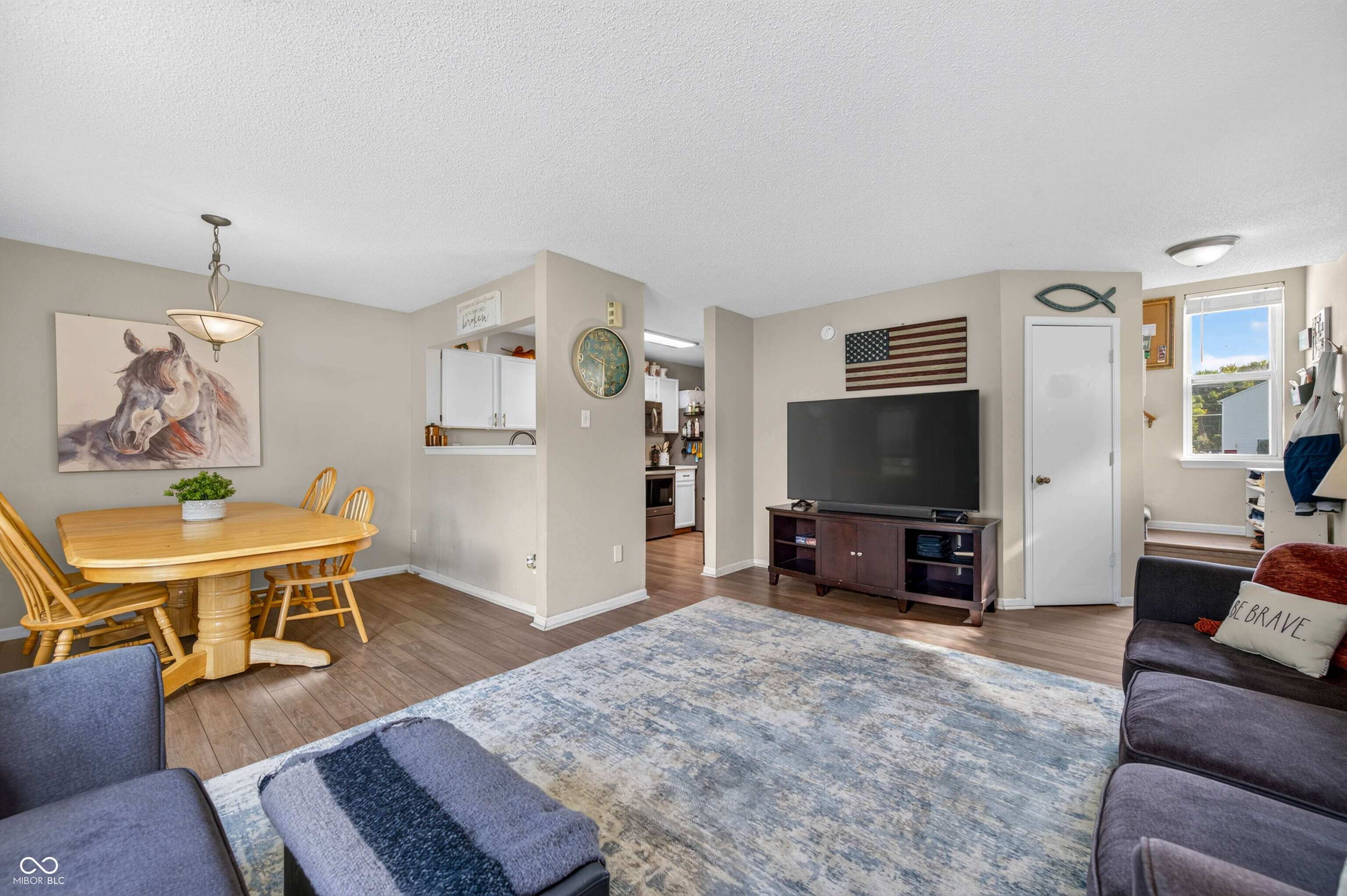 2541 Black Antler Court, Indianapolis, IN, 46217 photo 4 of 40