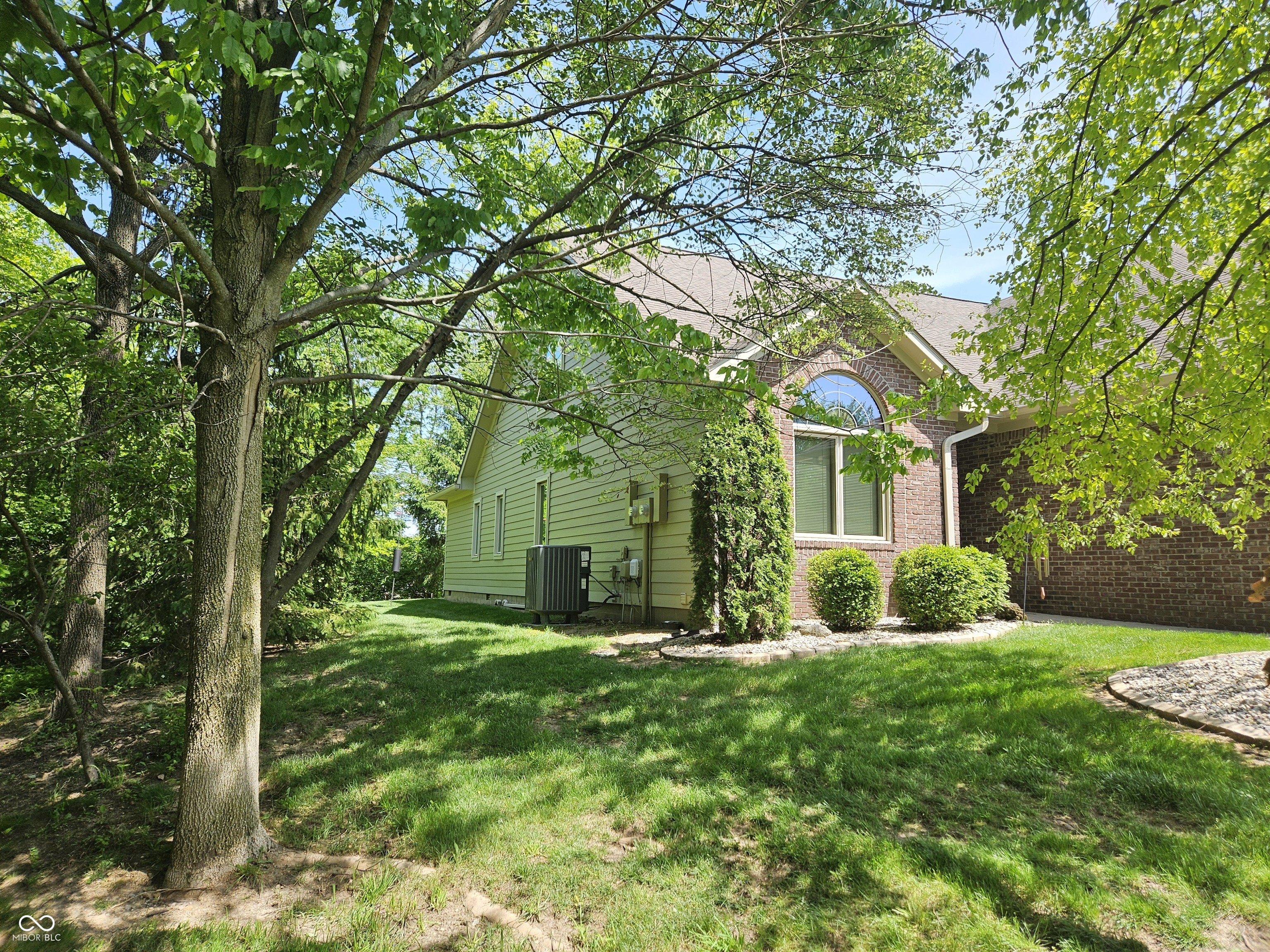 1755 Walnut Trace, Greenfield, IN, 46140 photo 4 of 41