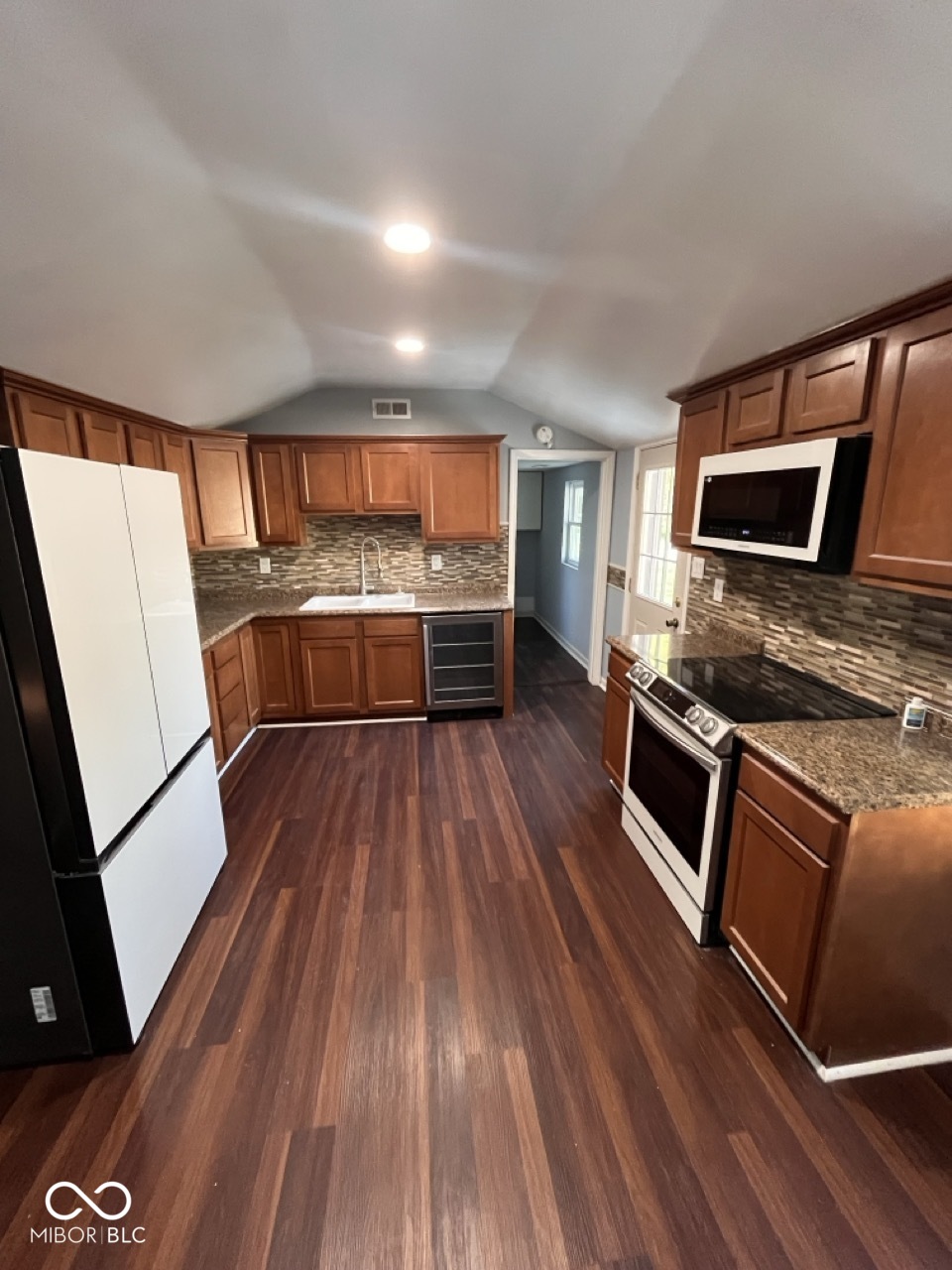 1309 S Hawthorne, Indianapolis, IN, 46203 photo 4 of 13