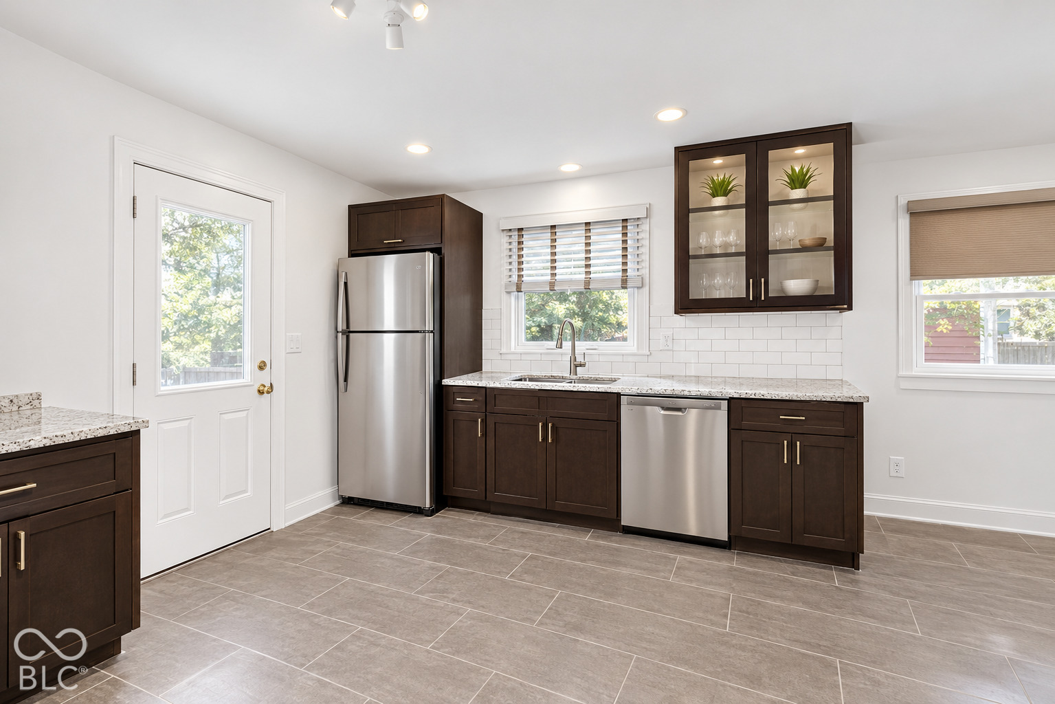 4905 Hillside Avenue, Indianapolis, IN, 46205 photo 4 of 25