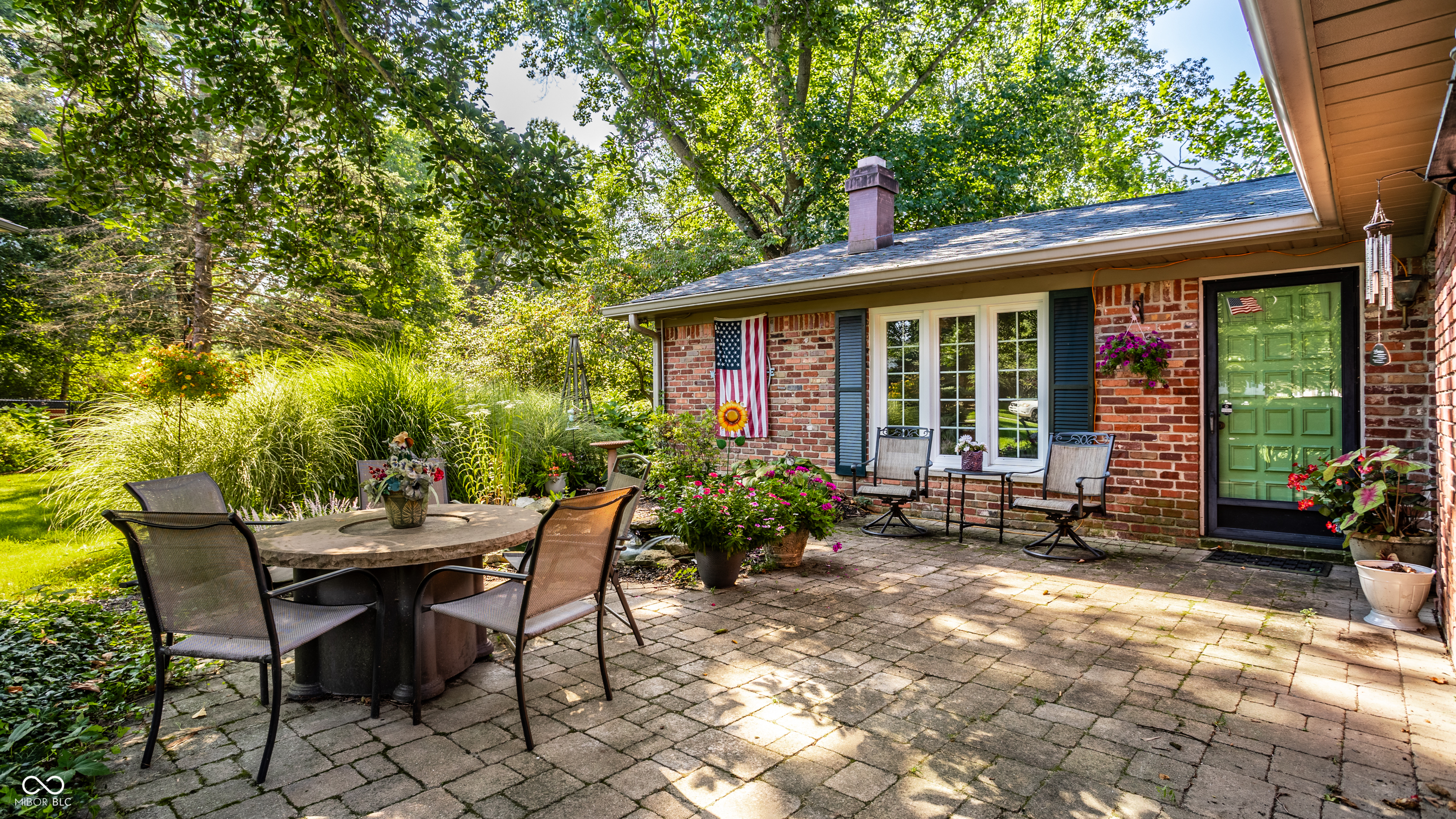 7990 Hoover Court, Indianapolis, IN, 46260 photo 4 of 33
