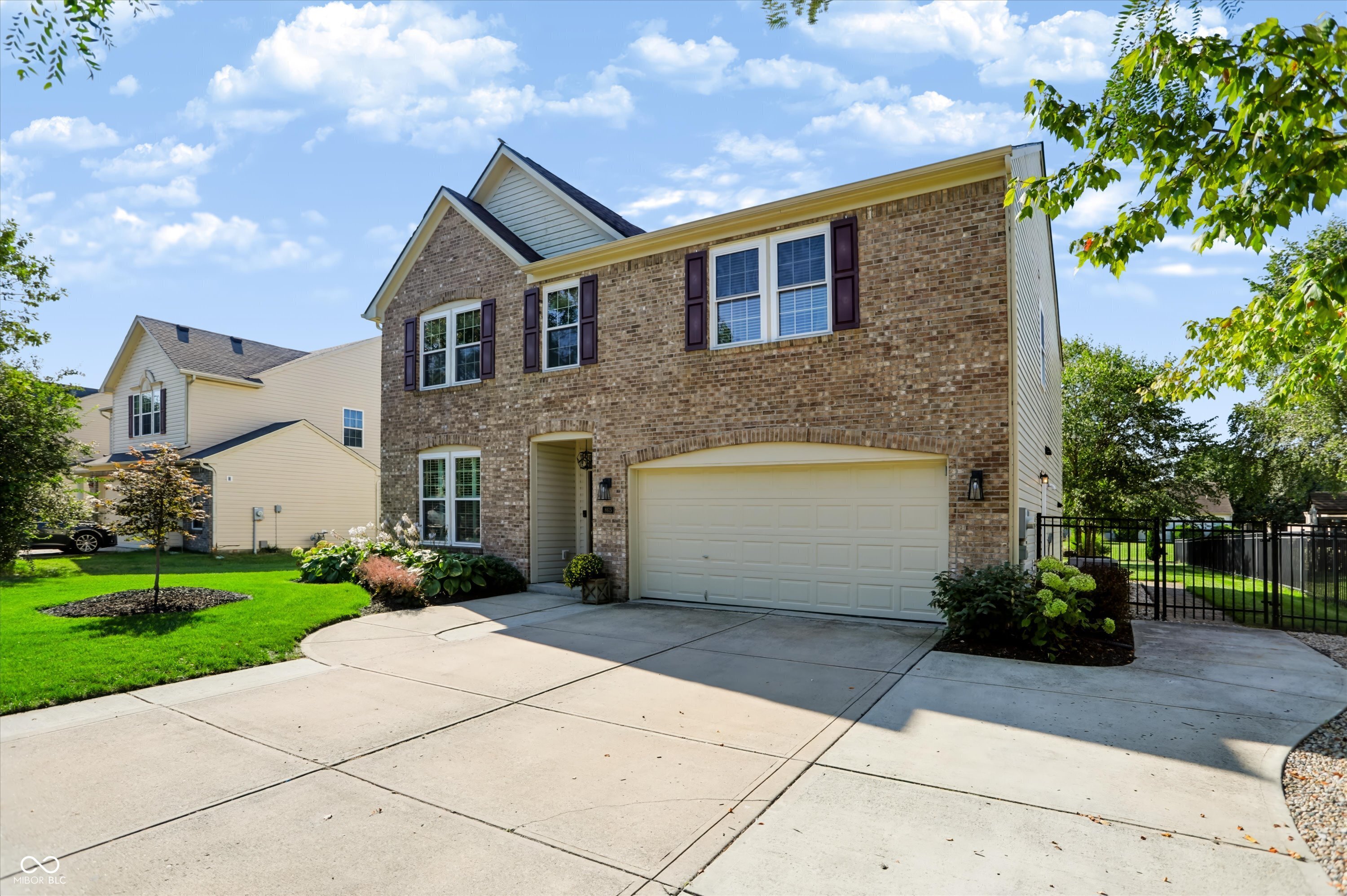 8615 Aberdeenshire Court, Indianapolis, IN, 46259 photo 4 of 49