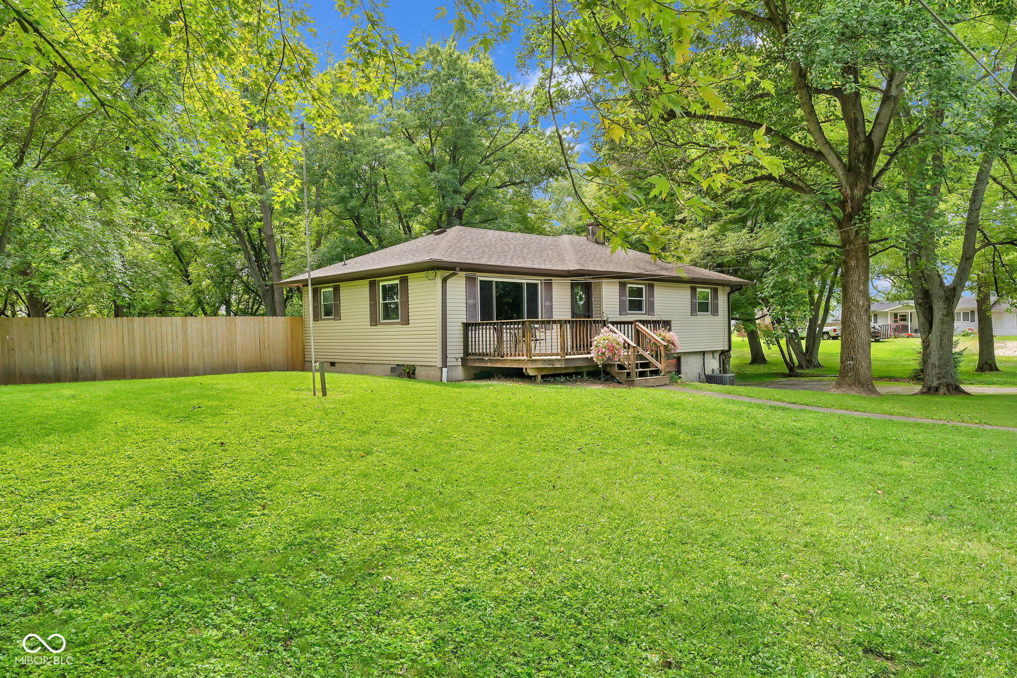 245 W Elm Street, Jamestown, IN, 46147 photo 4 of 63