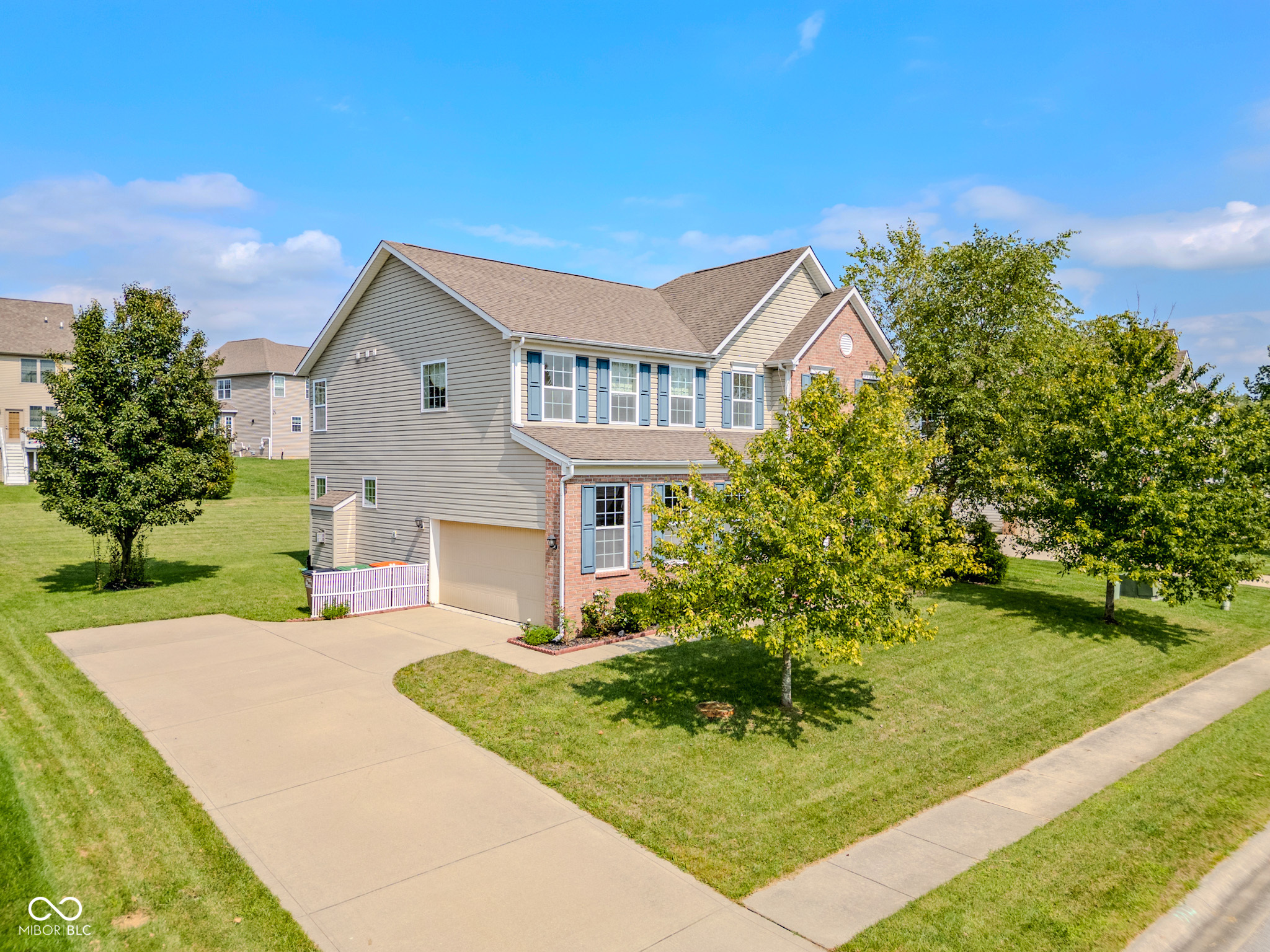 7048 Stoney Ridge Drive, Columbus, IN, 47201 photo 4 of 52