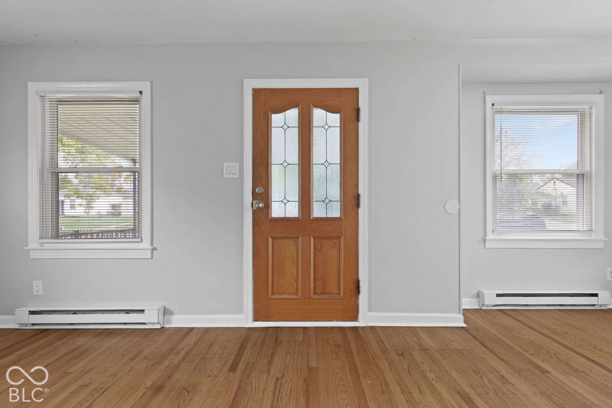 1618 N Linwood Avenue, Indianapolis, IN, 46218 photo 4 of 29