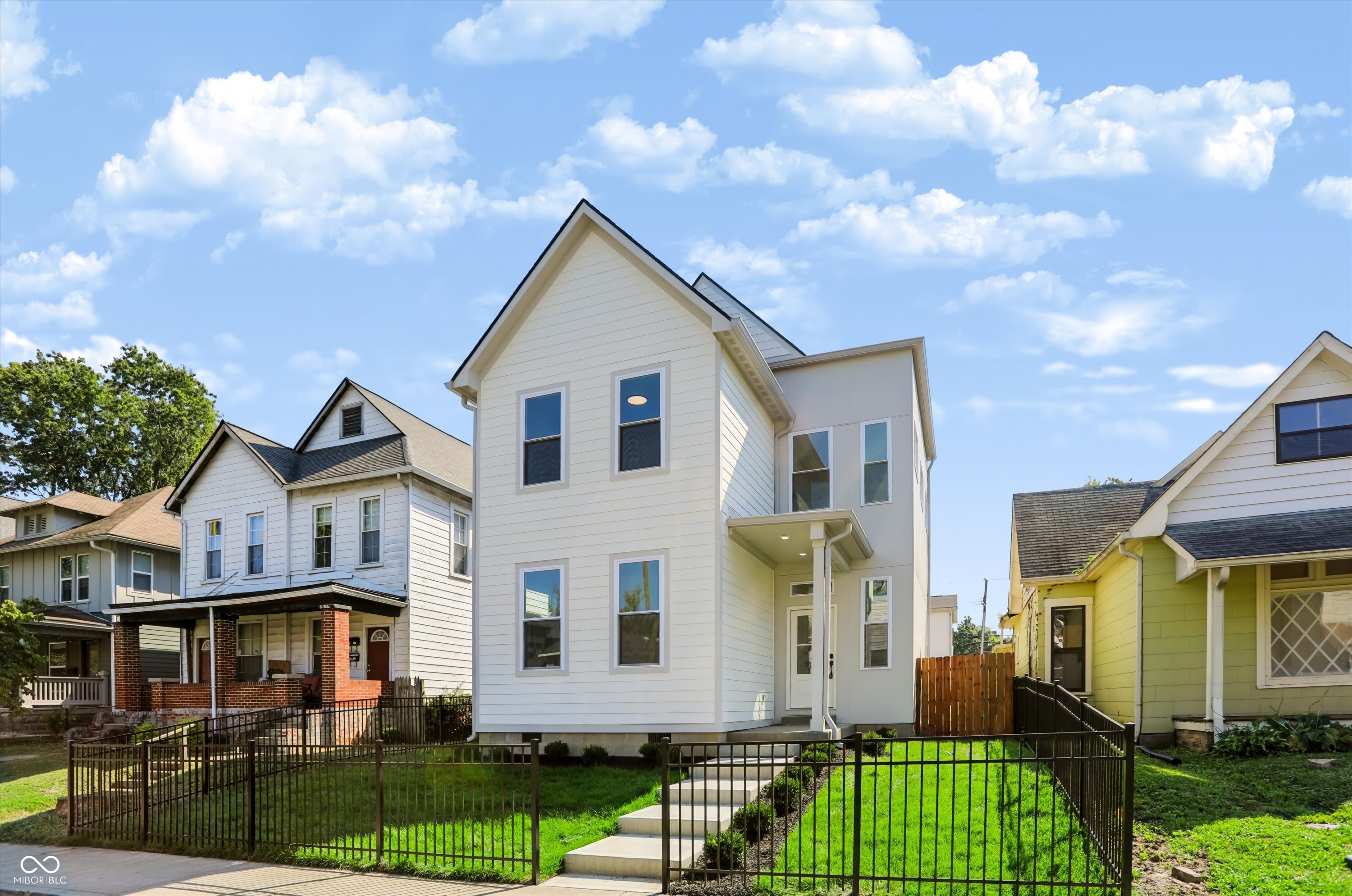 1129 Tecumseh Street, Indianapolis, IN, 46201 photo 4 of 56