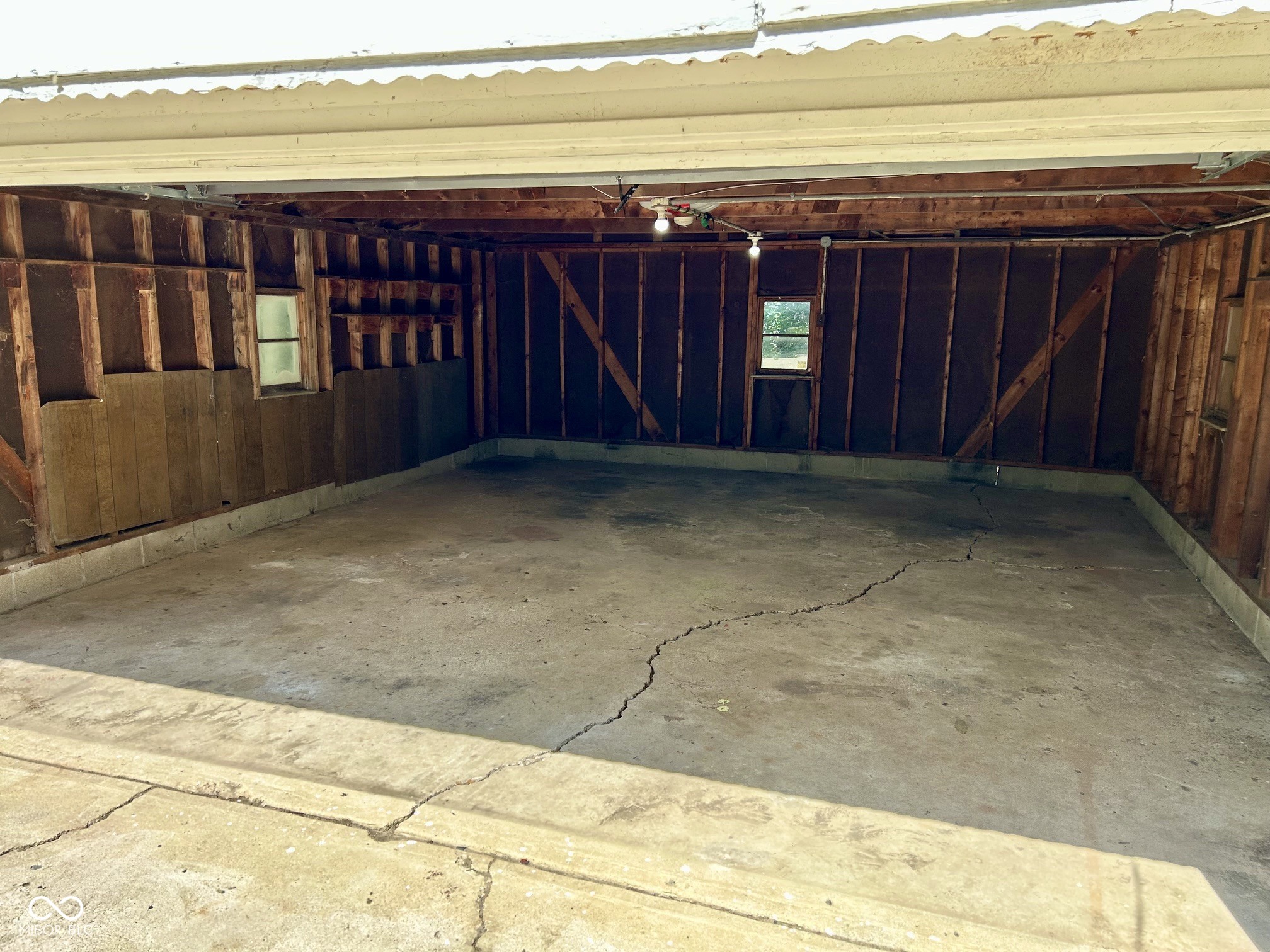 5456 E 17th Street, Indianapolis, IN, 46218 photo 4 of 17