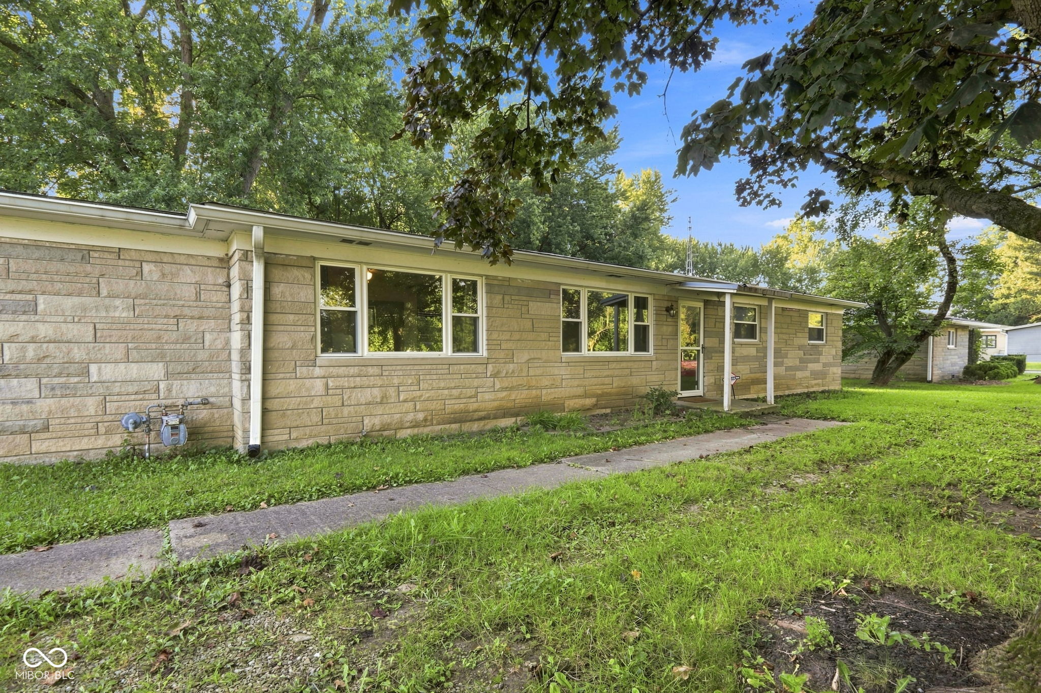 1005 S Franklin Road, Indianapolis, IN, 46239 photo 4 of 29