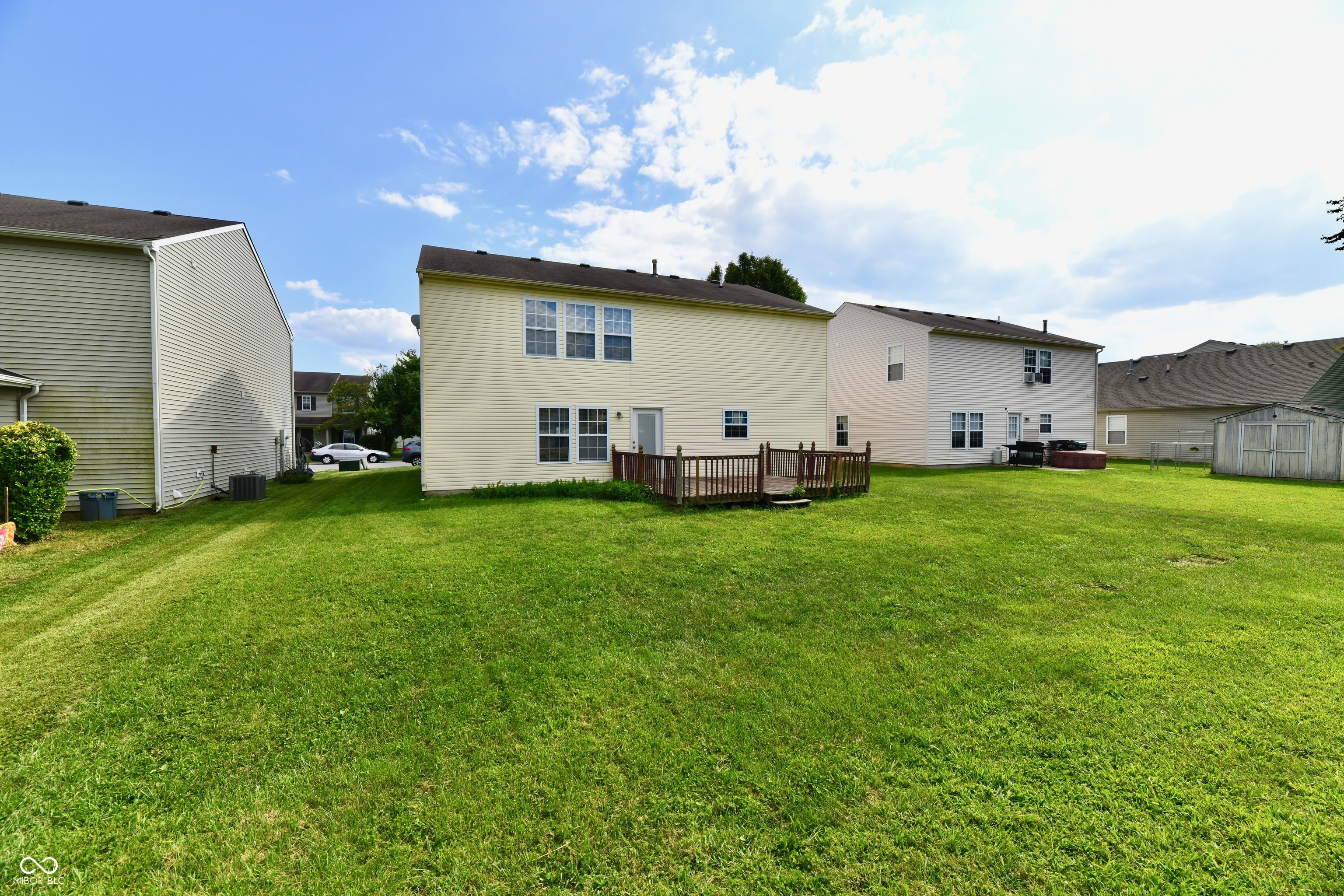 348 Winterset Way, Greenwood, IN, 46143 photo 4 of 49