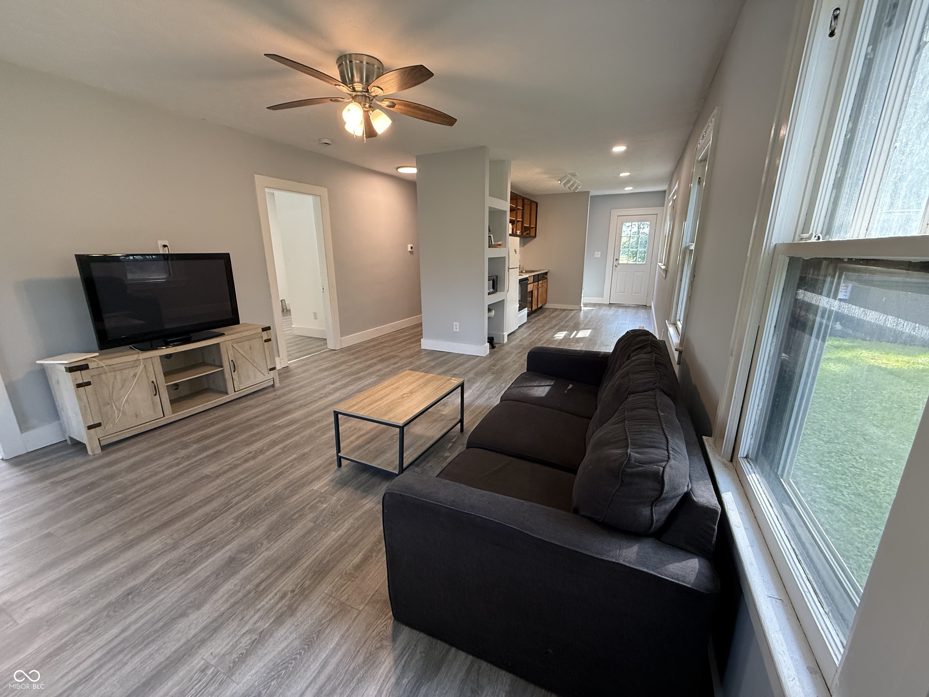 1132 N Michigan Road, Shelbyville, IN, 46176 photo 4 of 17
