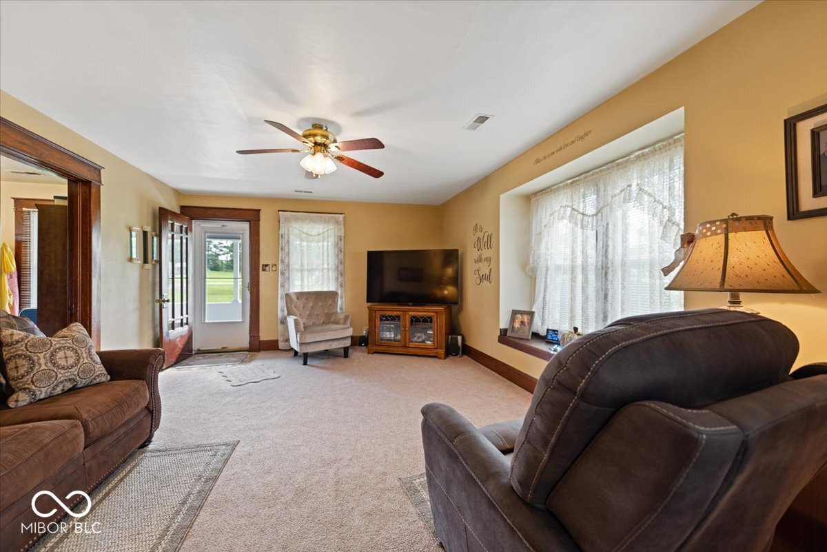 7161 State Road 158, Bedford, IN, 47421 photo 4 of 48