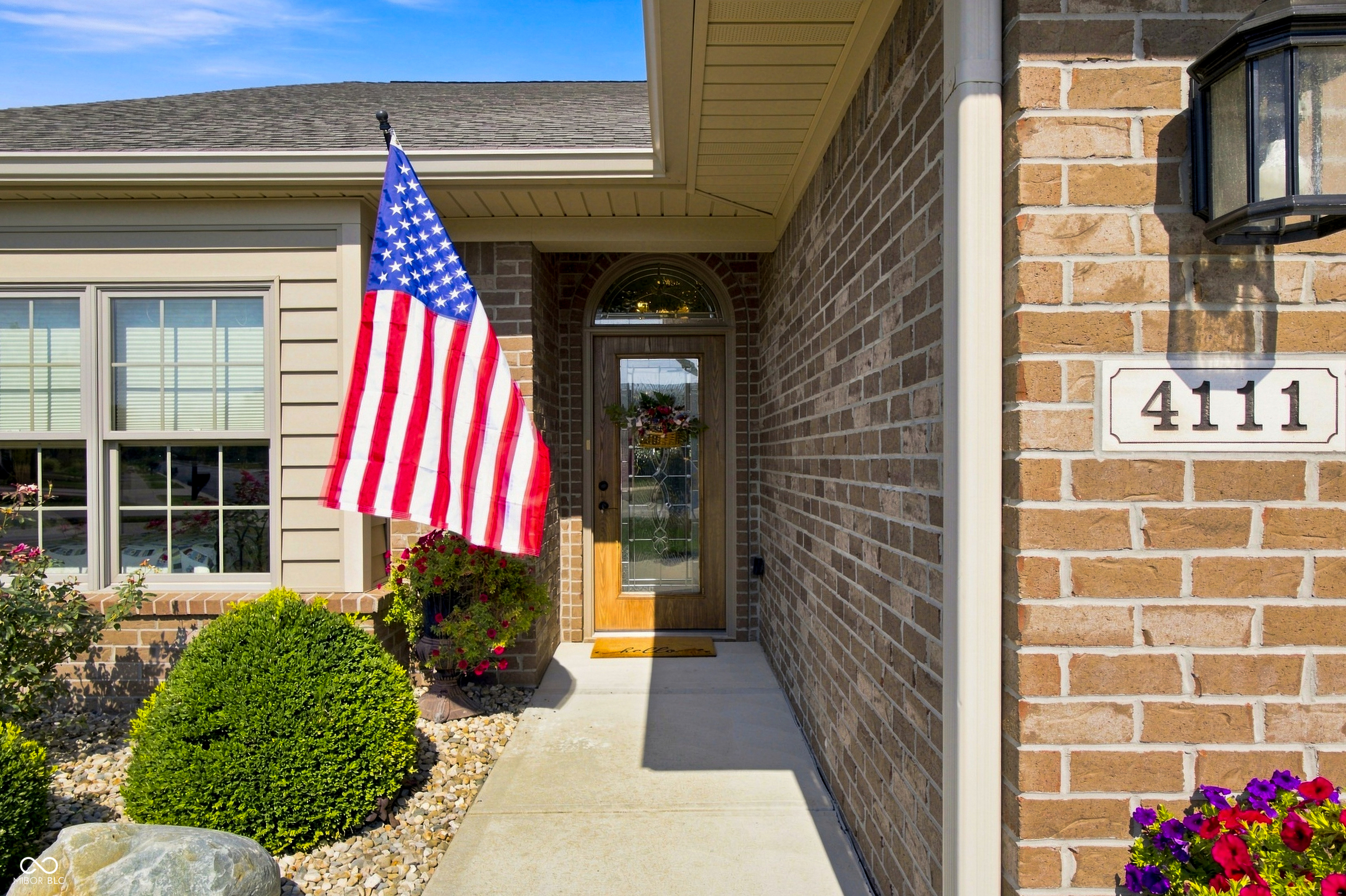 4111 Melbourne Drive, Columbus, IN, 47203 photo 4 of 72