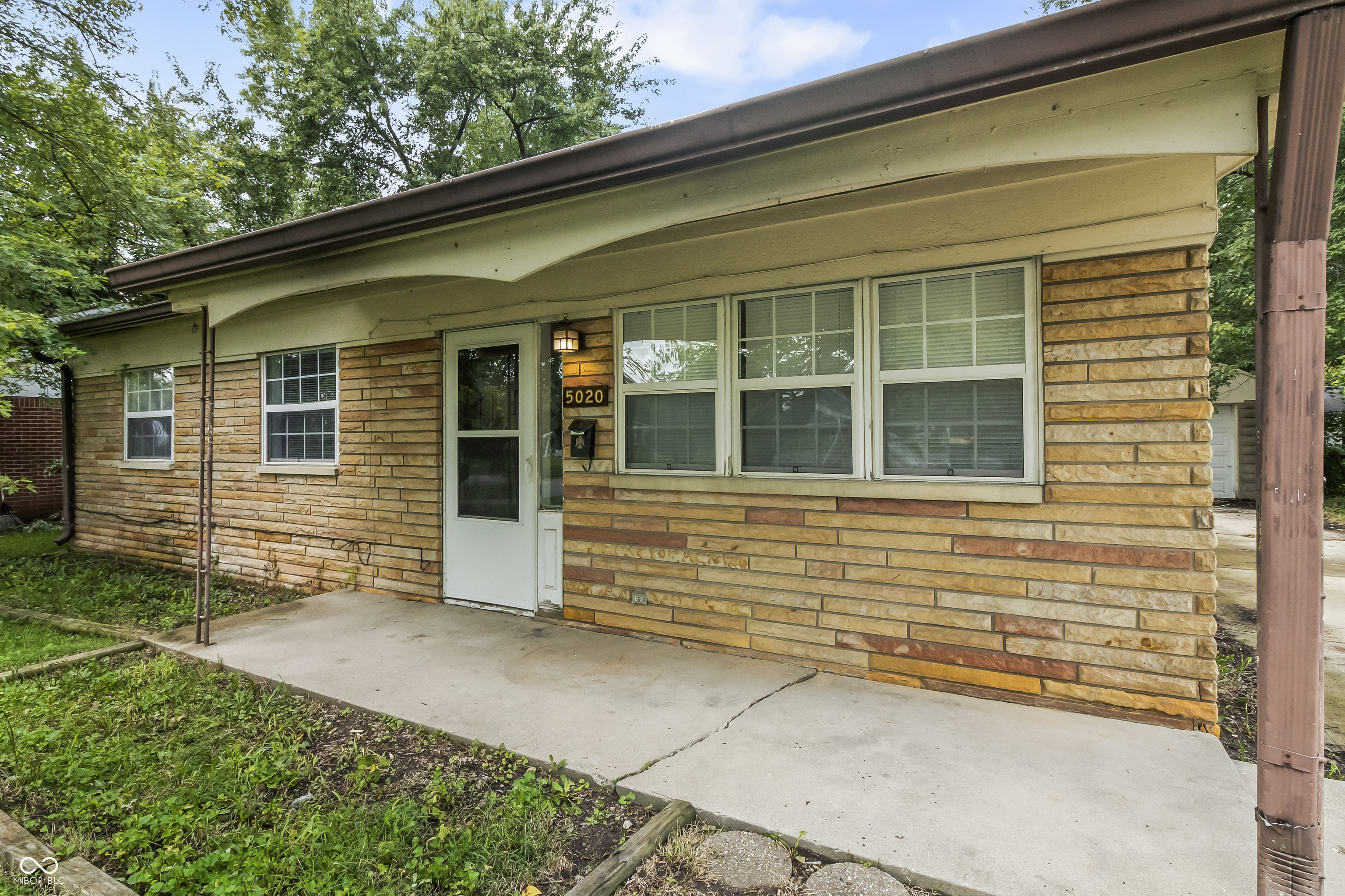 5020 N Richardt Avenue, Indianapolis, IN, 46226 photo 4 of 31