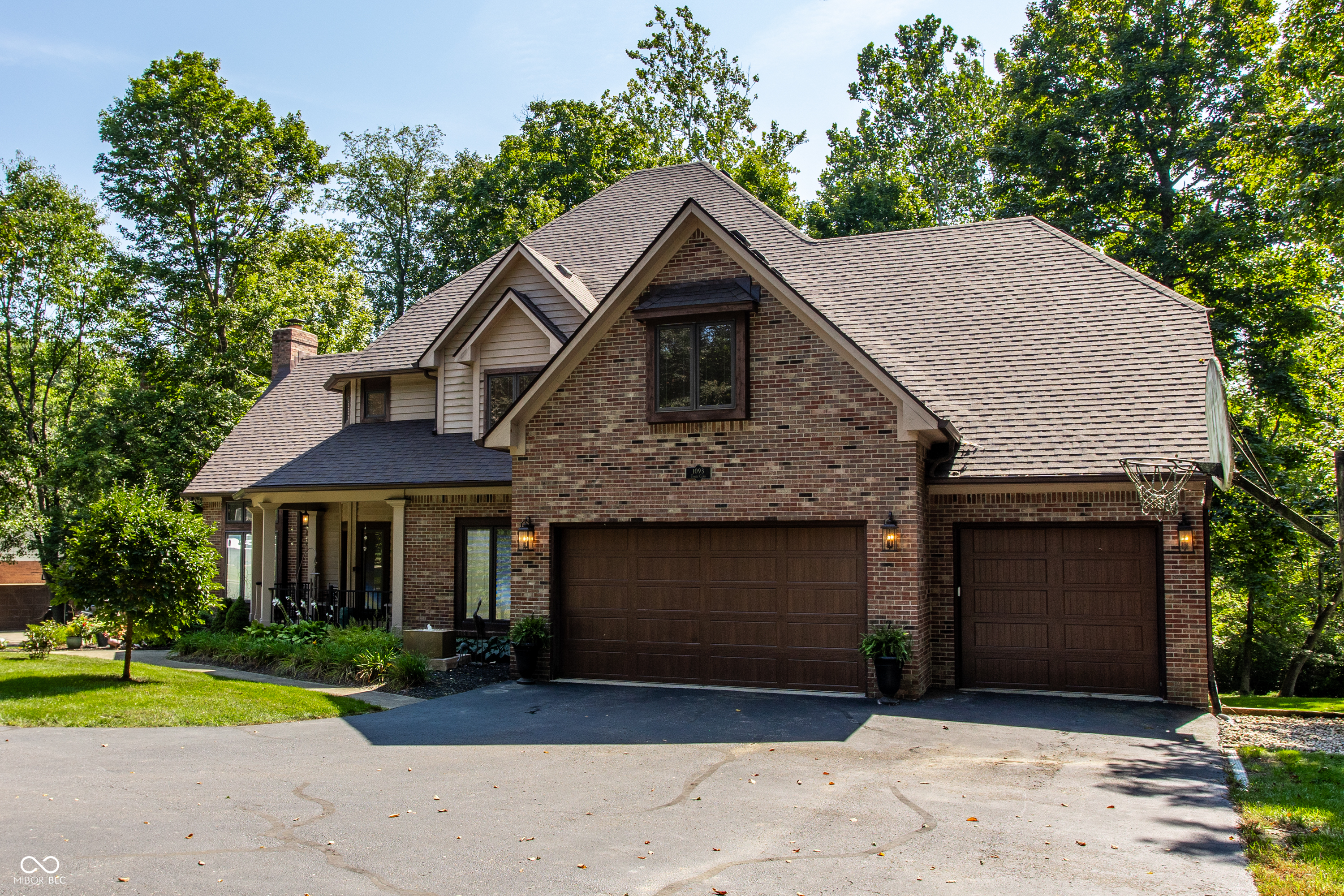 1093 Timber Climb Drive, Avon, IN, 46123 photo 4 of 56