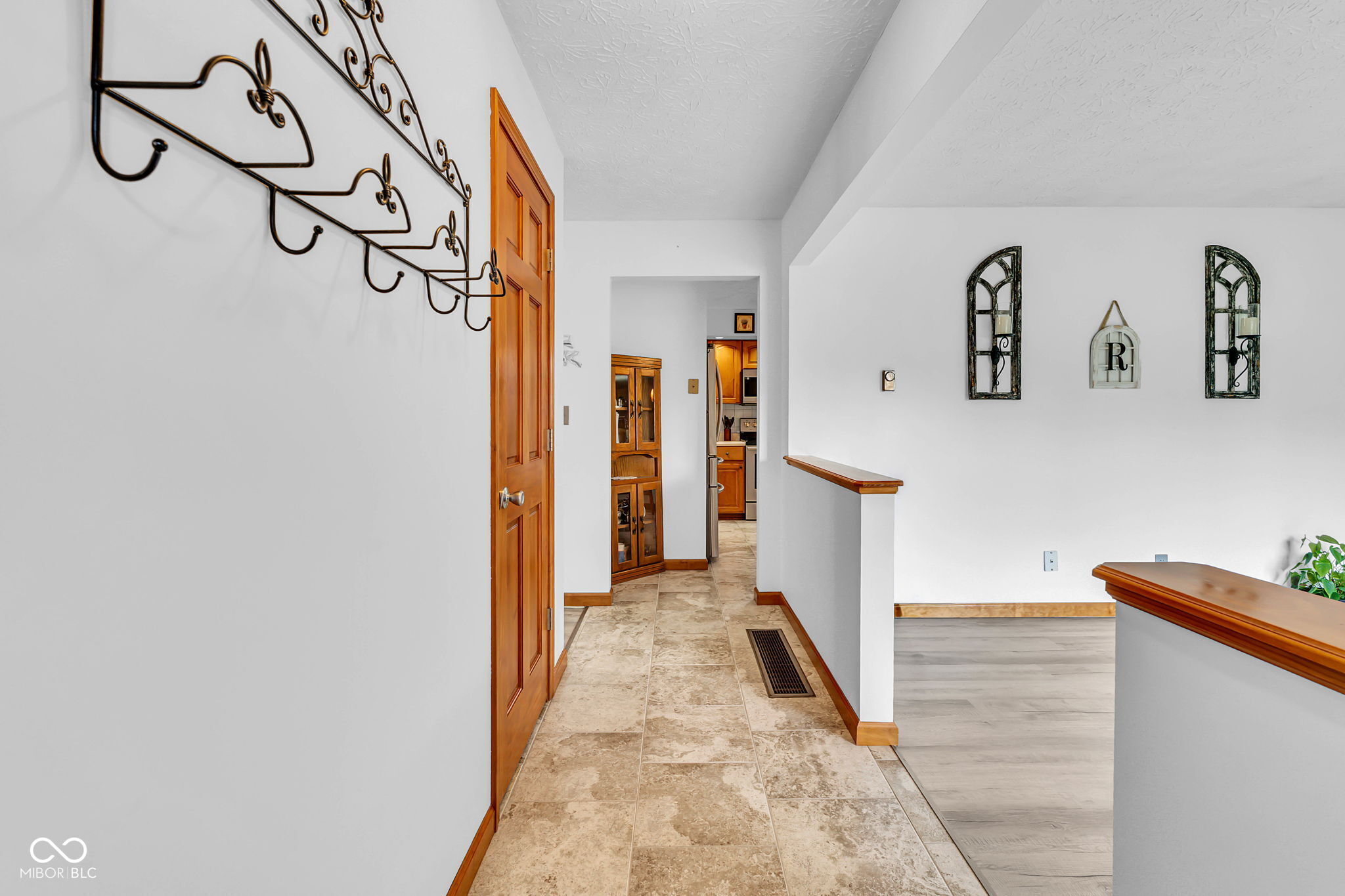 40 Circle Drive, Monrovia, IN, 46157 photo 4 of 44