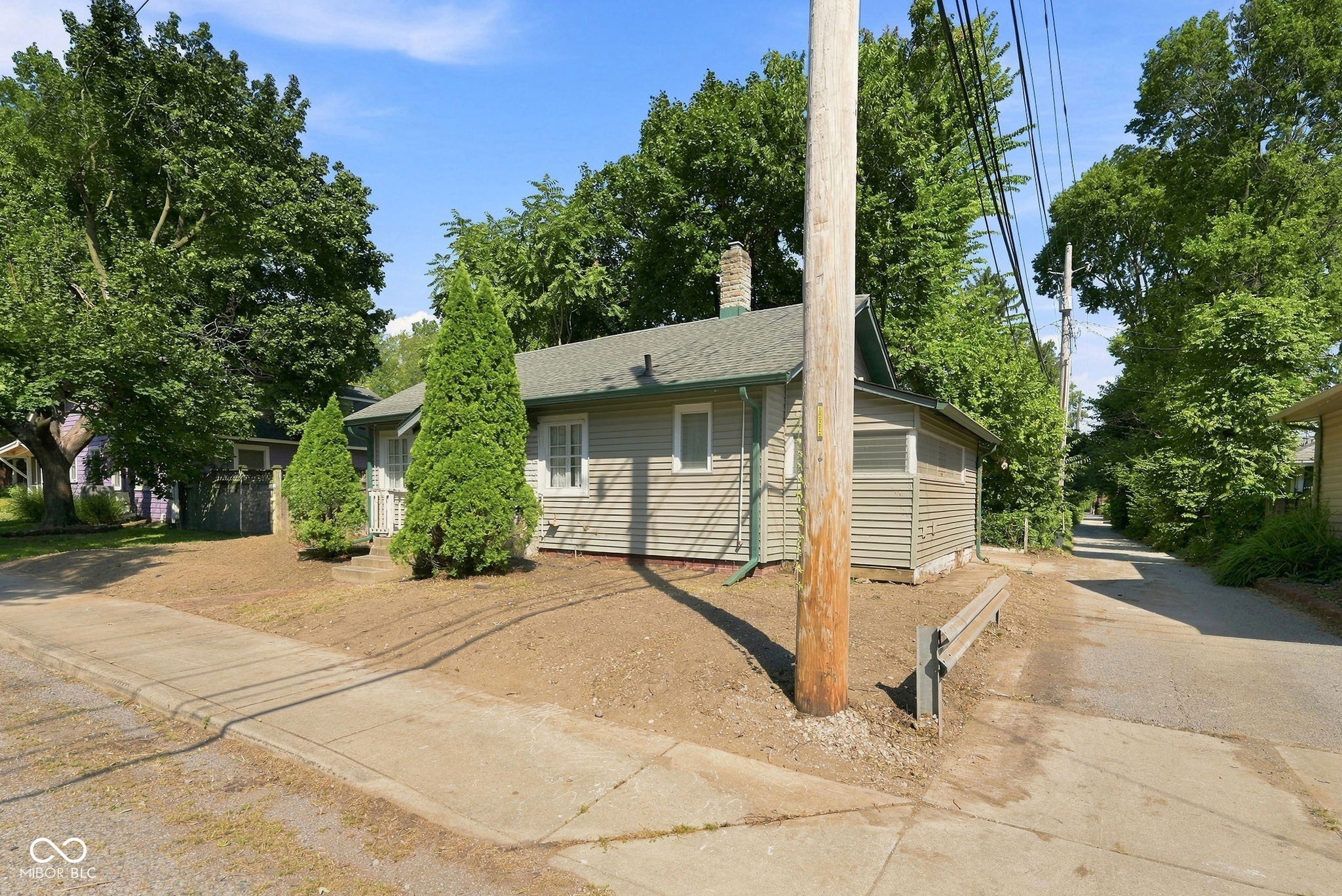646 E 51st Street, Indianapolis, IN, 46205 photo 4 of 36