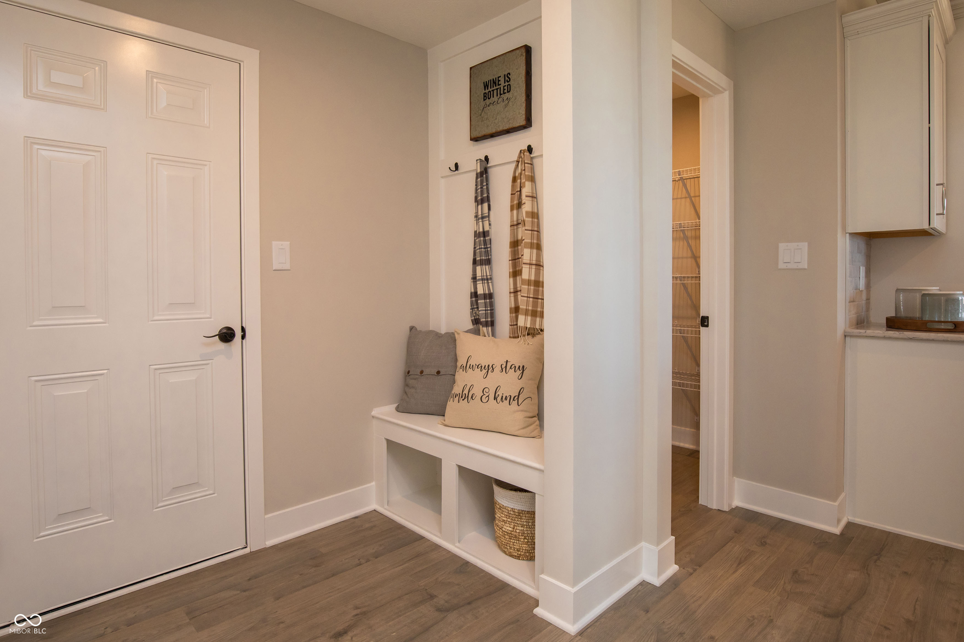 6655 Thresher Pass, McCordsville, IN, 46055 photo 4 of 16