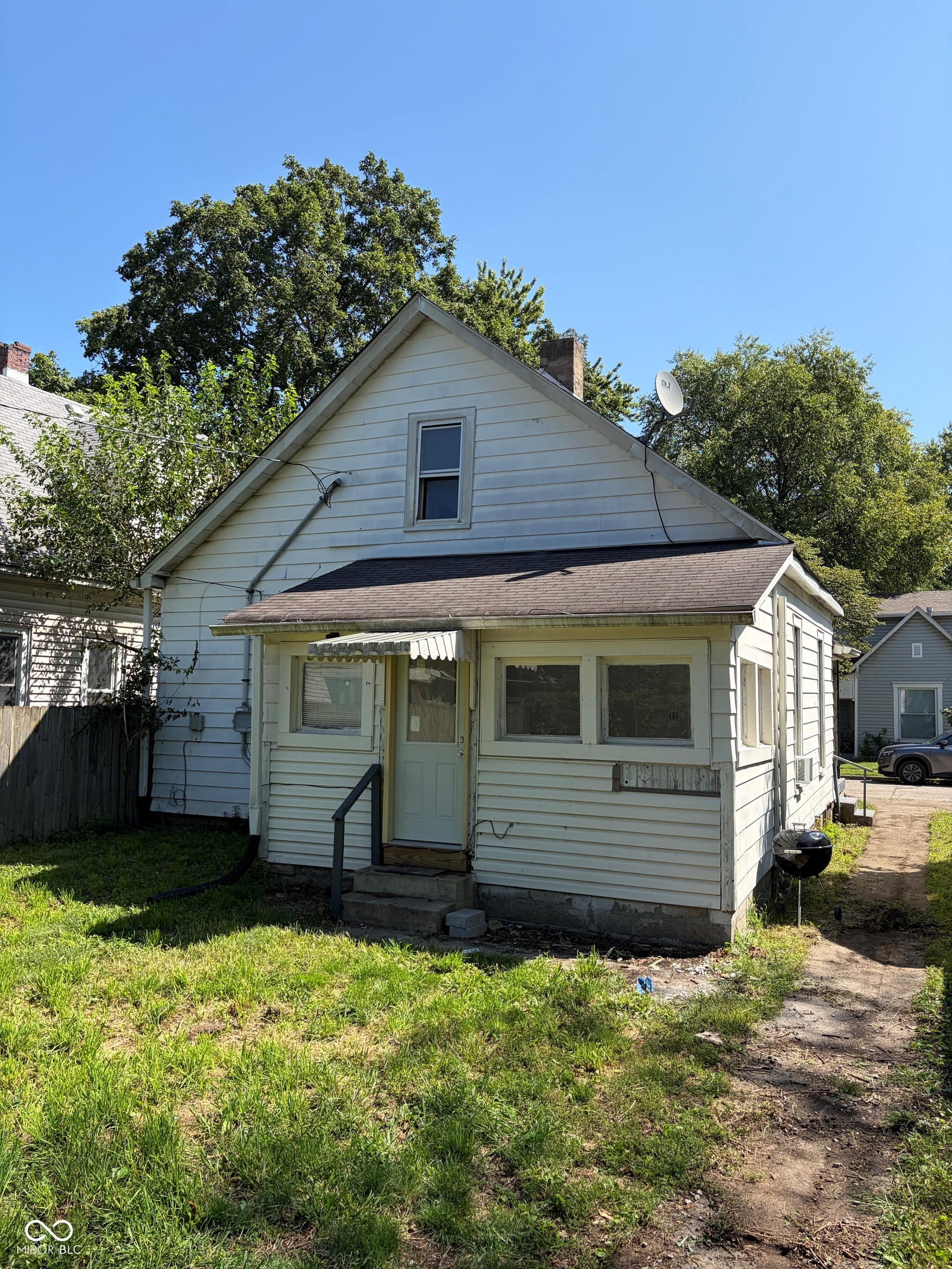 1226 S Richland Street, Indianapolis, IN, 46221 photo 4 of 14