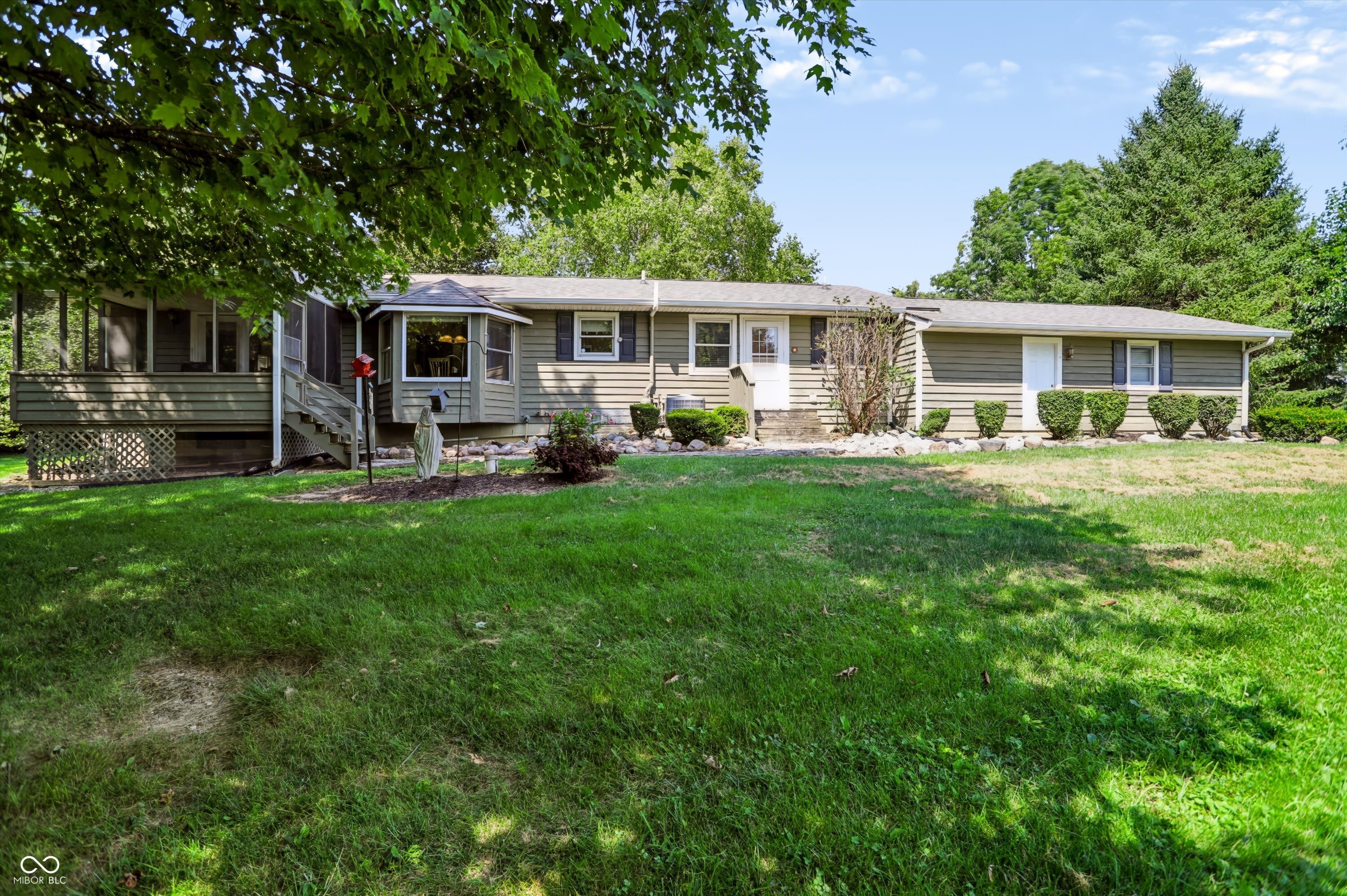 12415 Hoover Road, Carmel, IN, 46032 photo 4 of 50