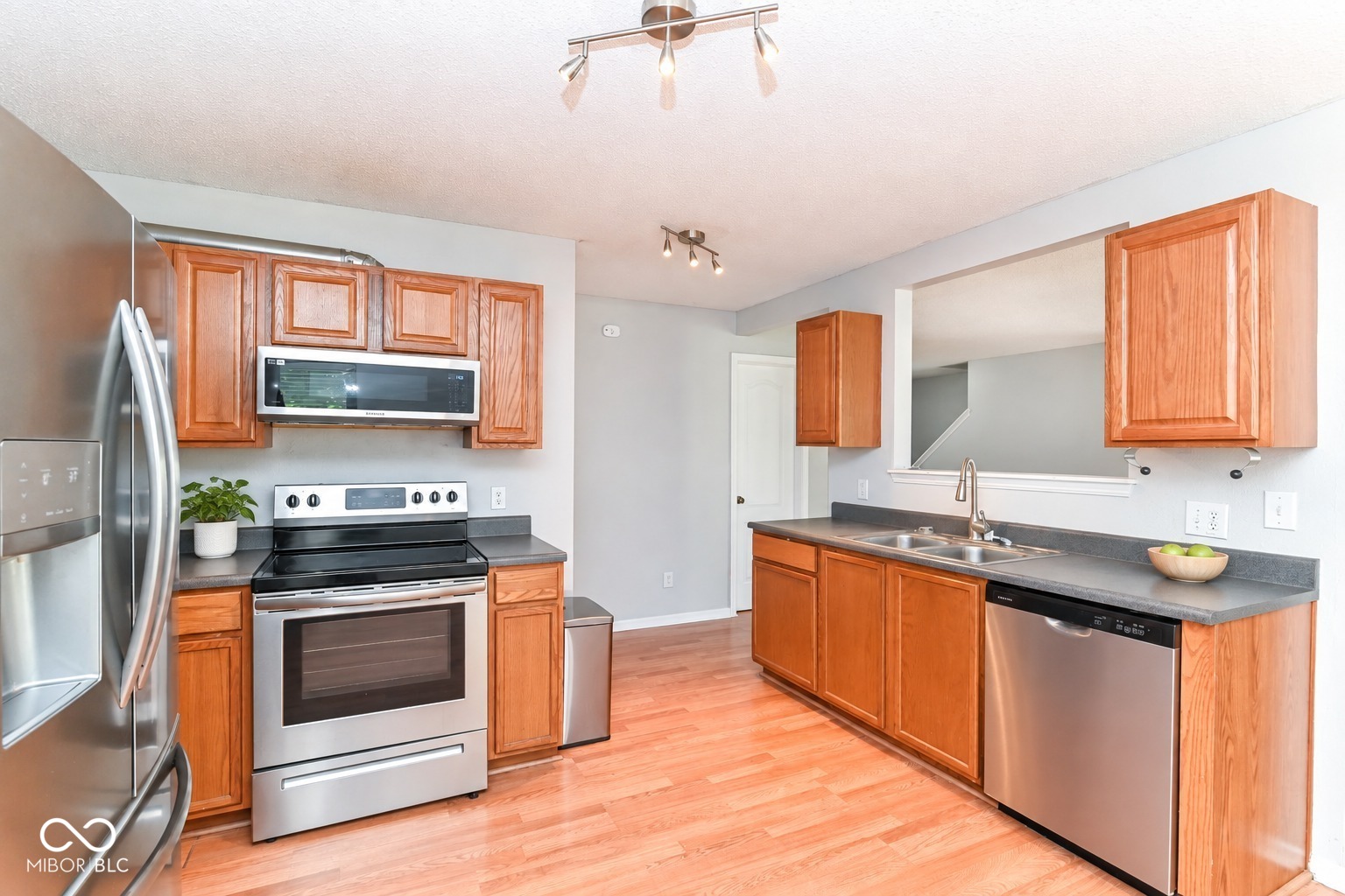 14352 Cuppola Drive, Noblesville, IN, 46060 photo 4 of 33