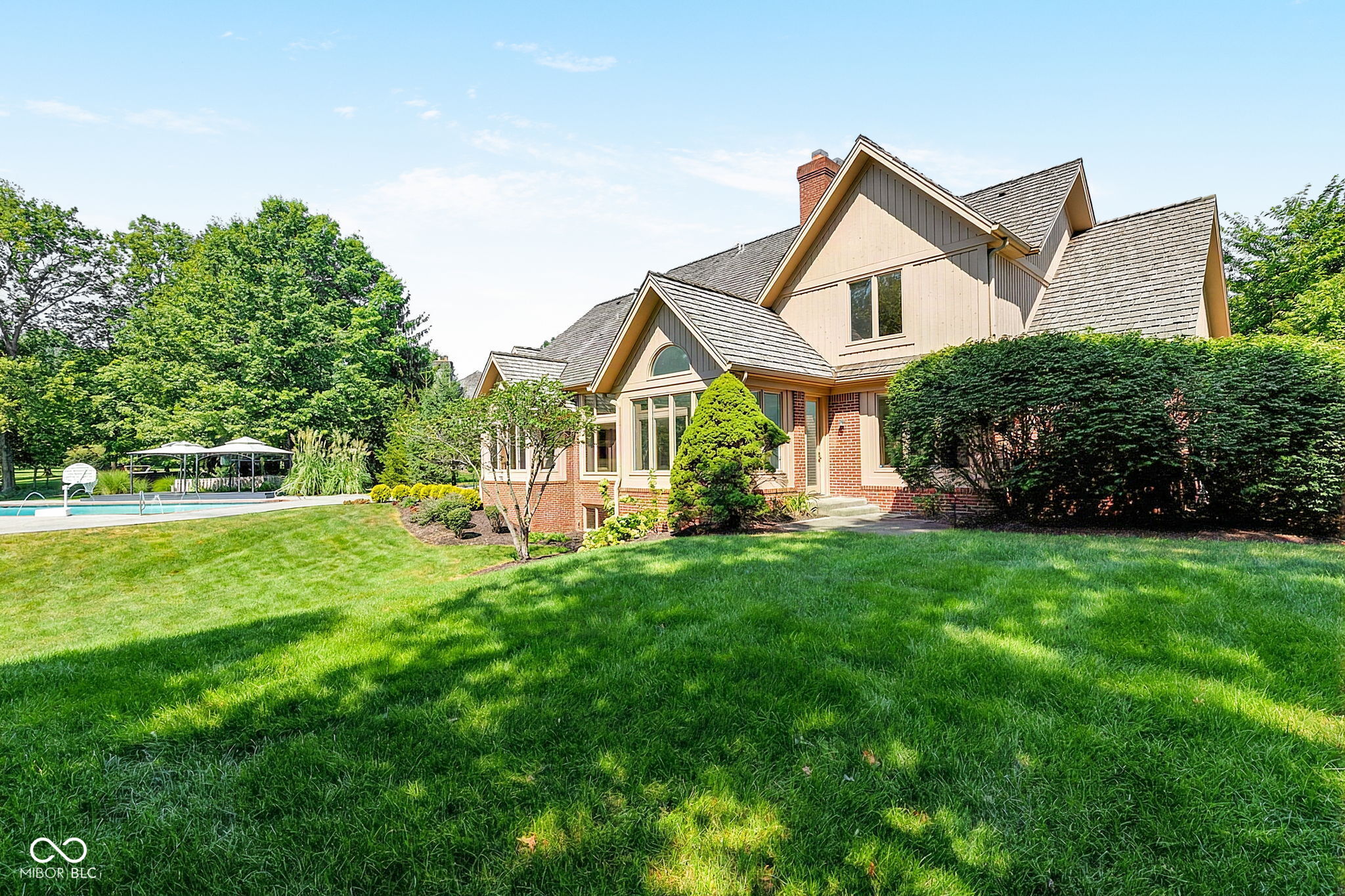 14260 Oakbrook Court, Carmel, IN, 46033 photo 4 of 52