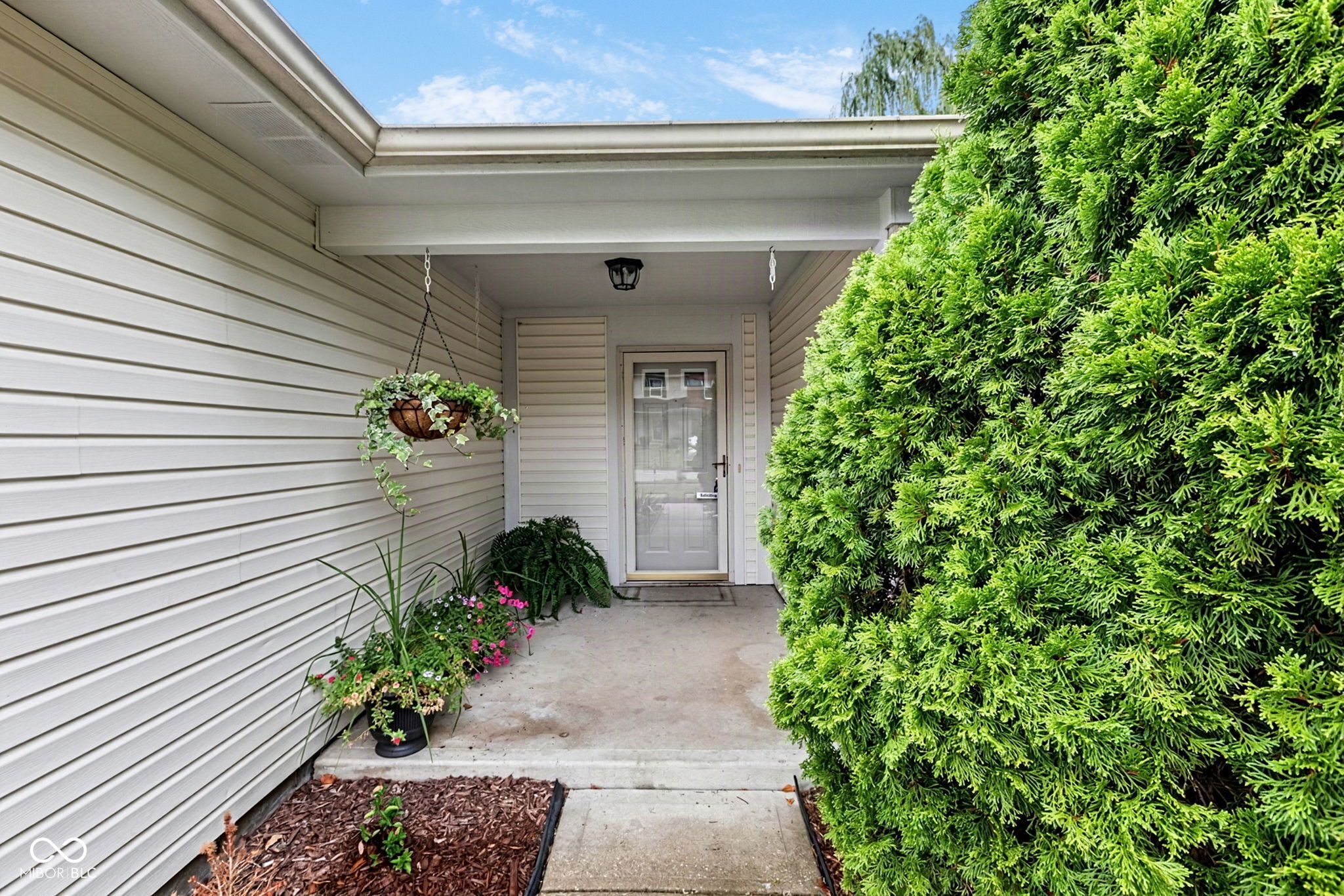 12124 Pepperwood Drive, Indianapolis, IN, 46236 photo 4 of 41