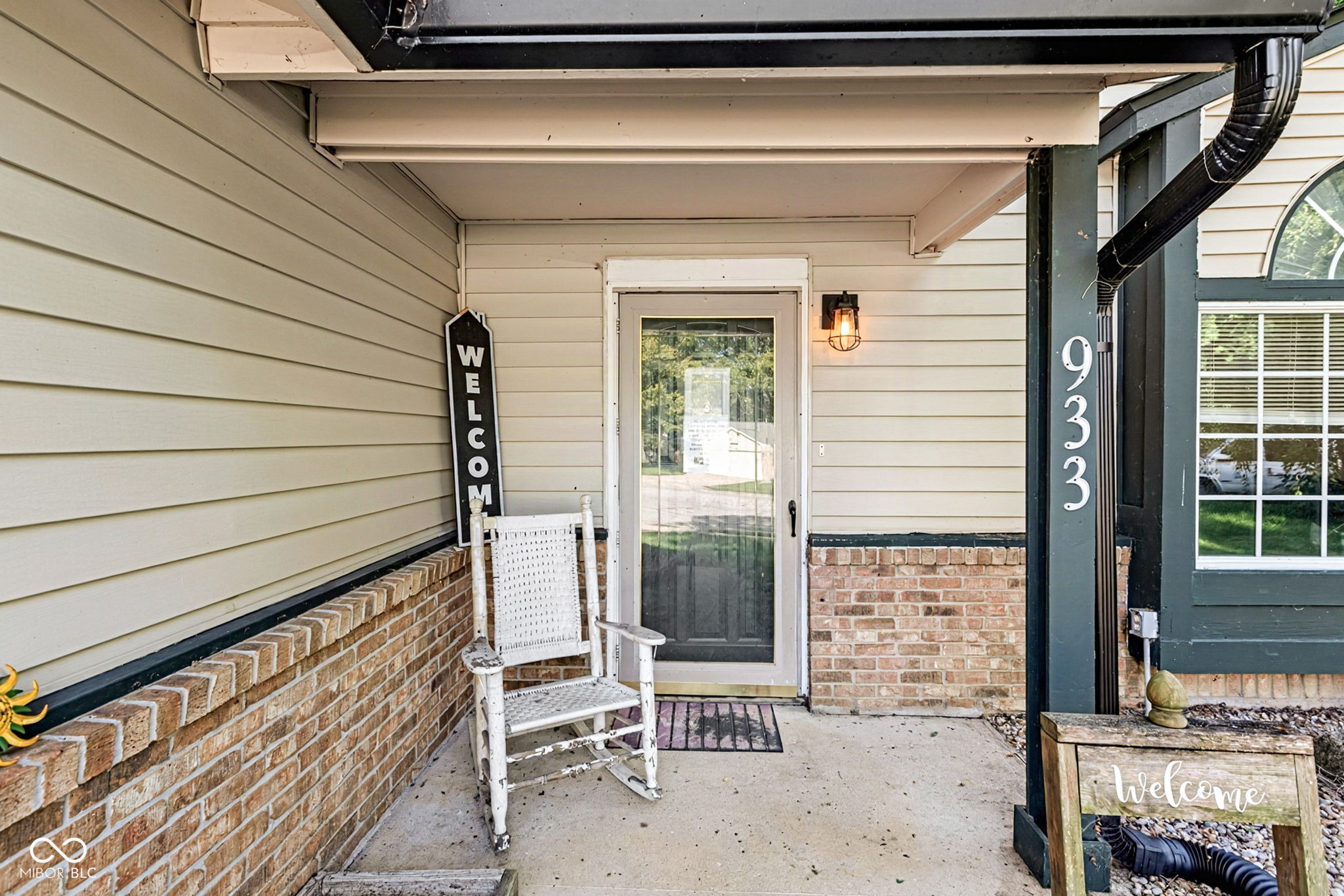933 Timber Creek Lane, Greenwood, IN, 46142 photo 4 of 33