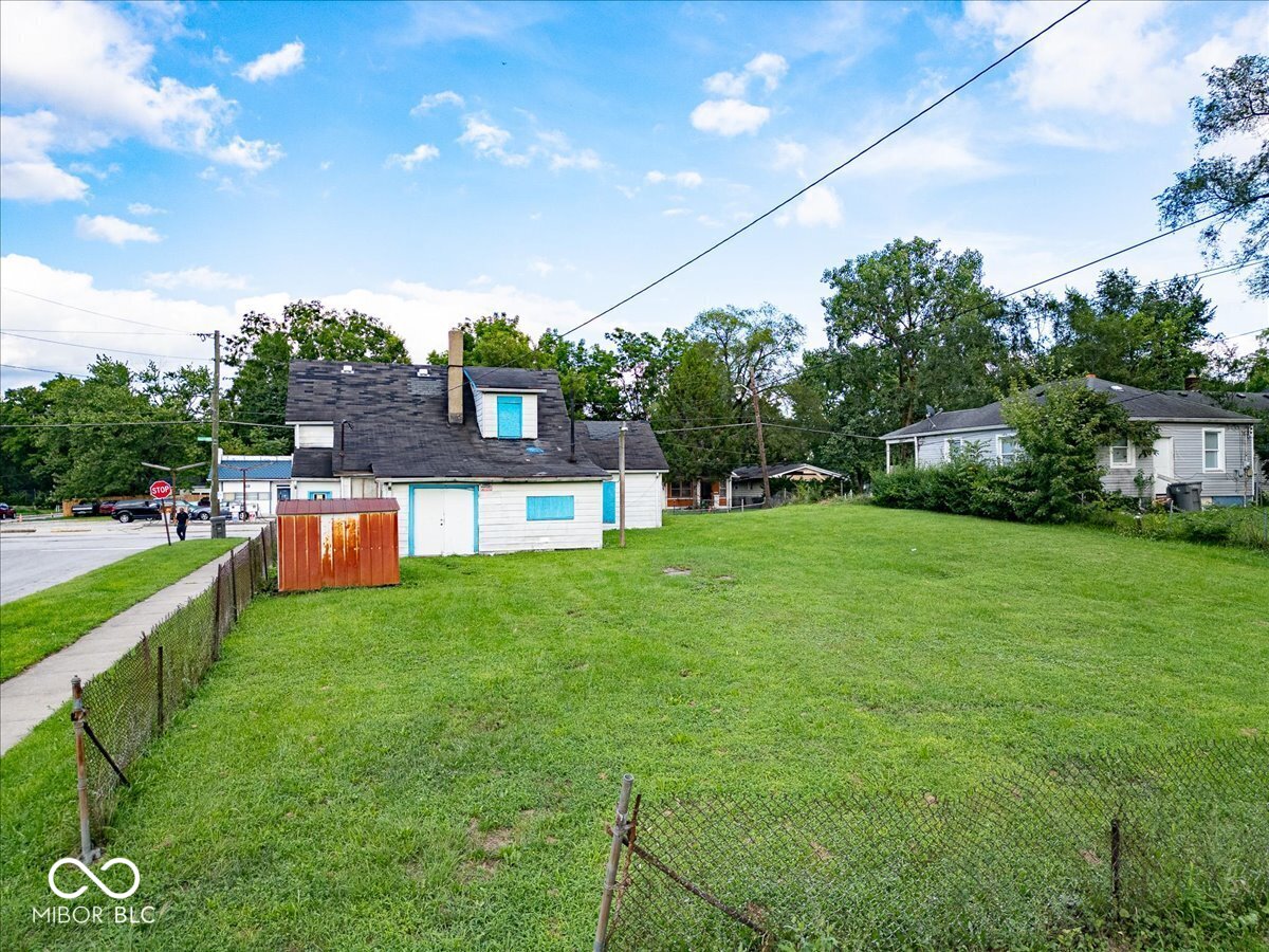 2228 N Harding Street, Indianapolis, IN, 46208 photo 4 of 22