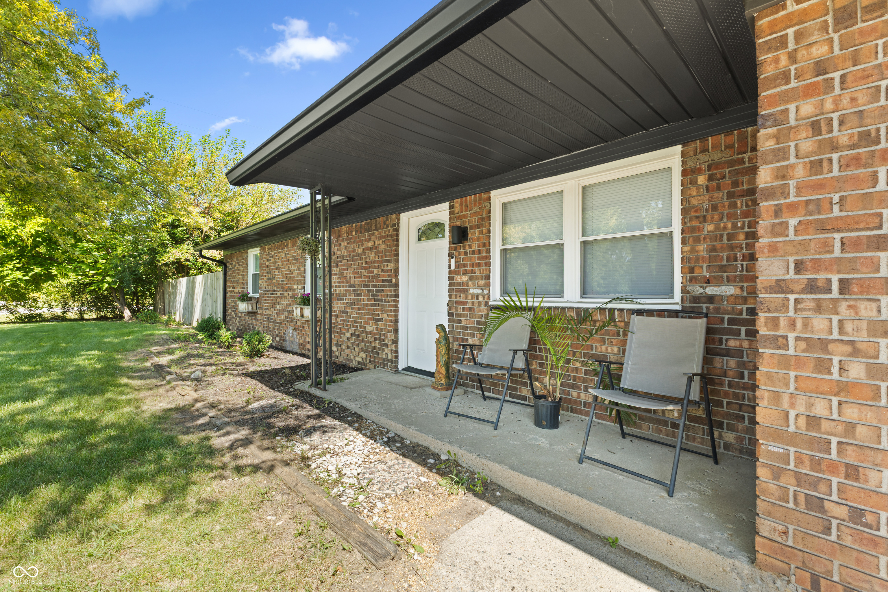 2437 Chappie Lane, Indianapolis, IN, 46229 photo 4 of 32