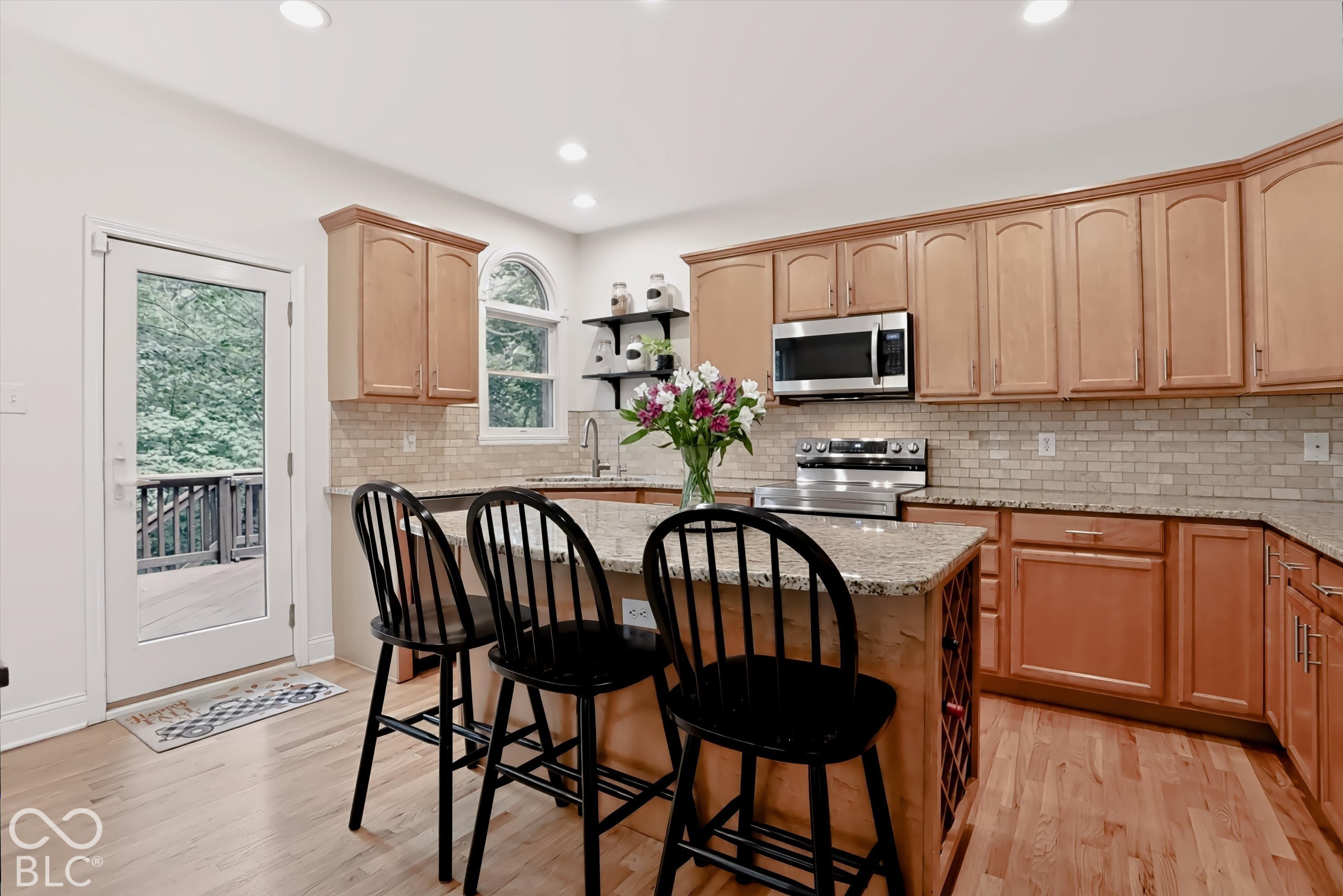 1040 Sullivans Ridge, Zionsville, IN, 46077 photo 4 of 79