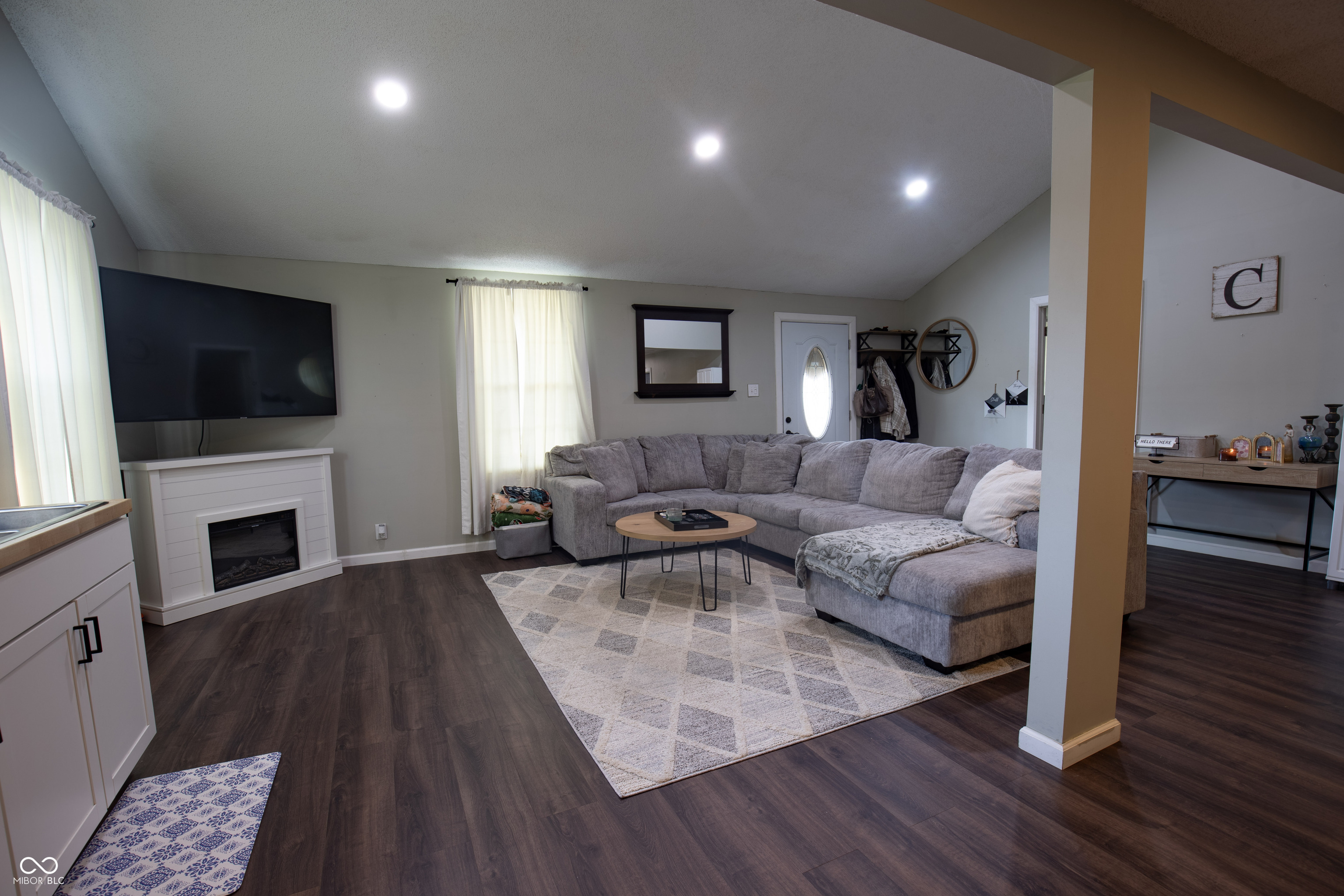 651 Union Street, Hope, IN, 47246 photo 4 of 18