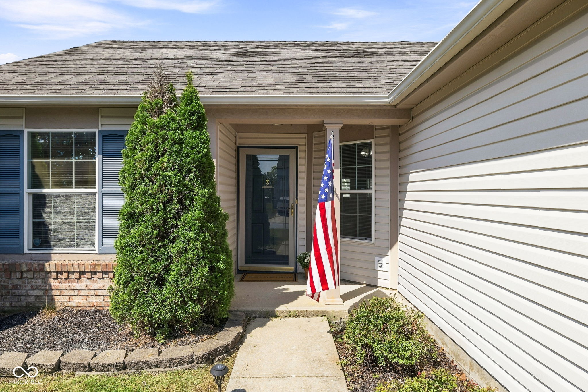 6126 Glebe Drive, Indianapolis, IN, 46237 photo 4 of 23