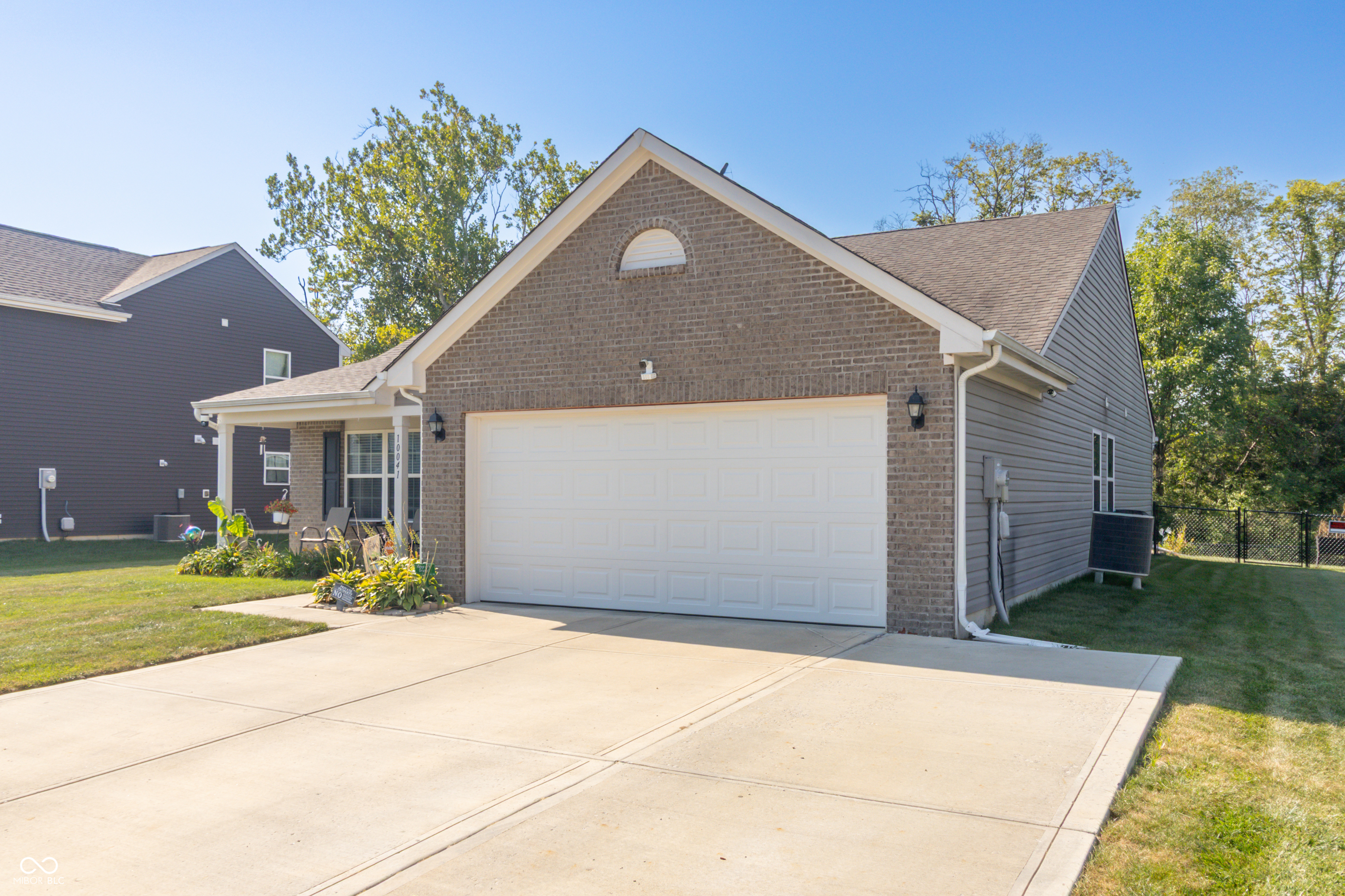 10041 James Run Drive, Indianapolis, IN, 46239 photo 4 of 40