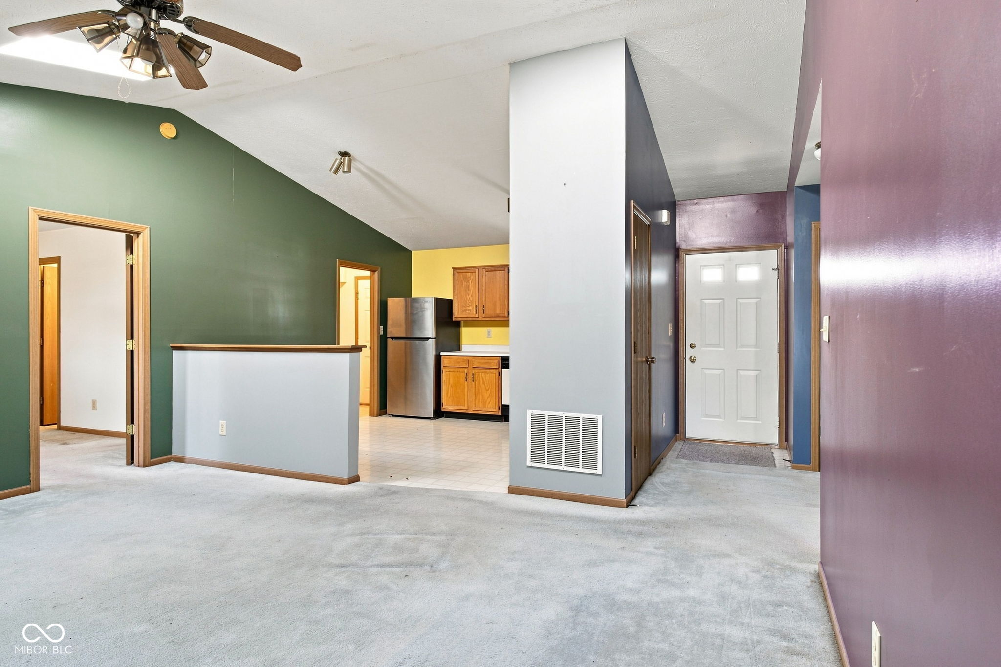 6210 Belfry Way, Indianapolis, IN, 46237 photo 4 of 27