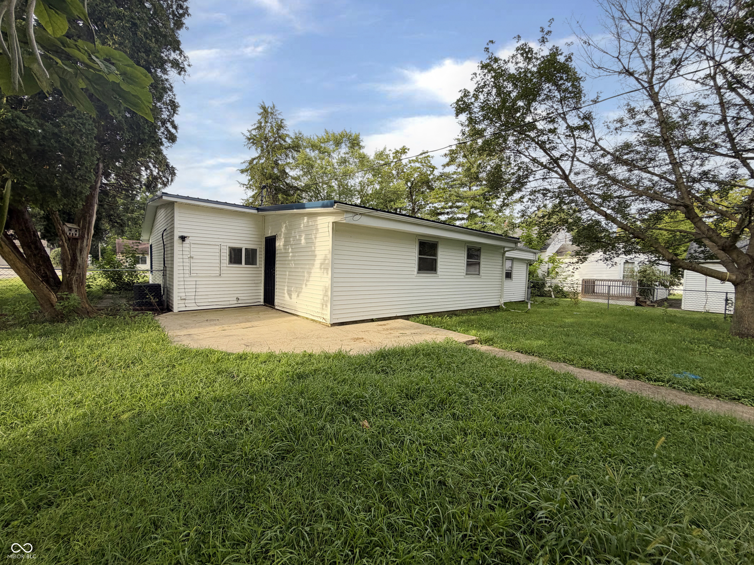 306 E South Street, Centerville, IN, 47330 photo 4 of 20