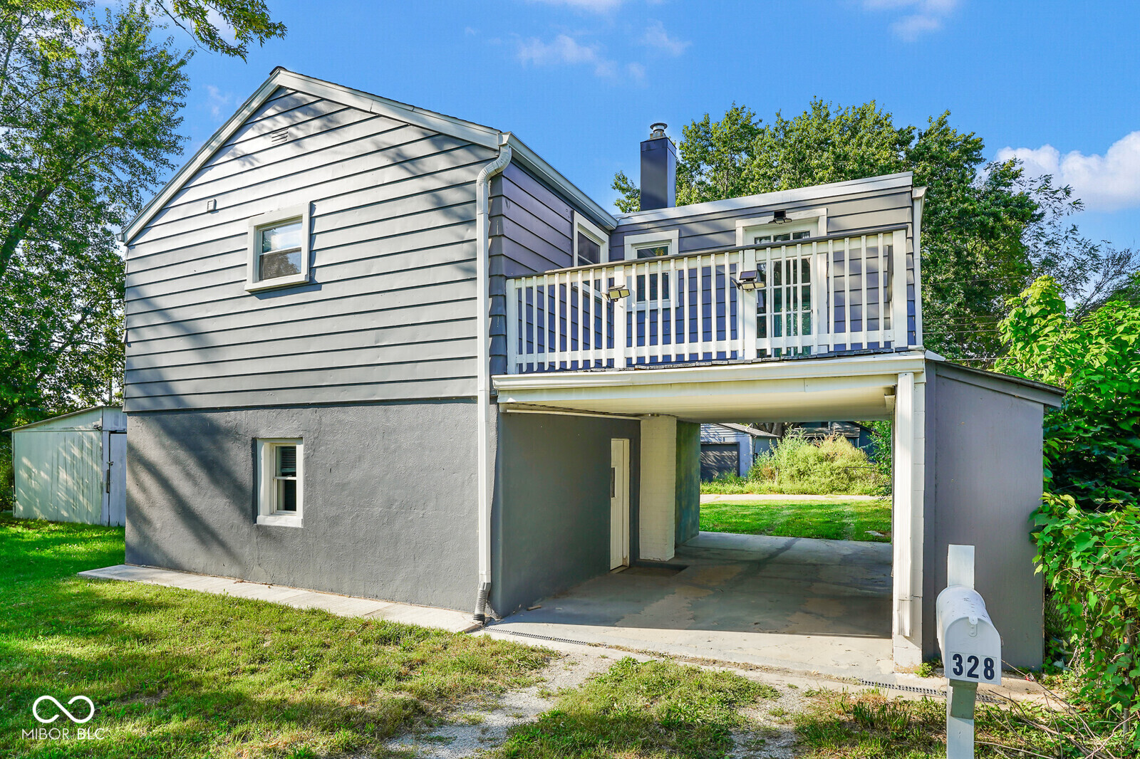 328 E 36th Street, Anderson, IN, 46013 photo 4 of 35