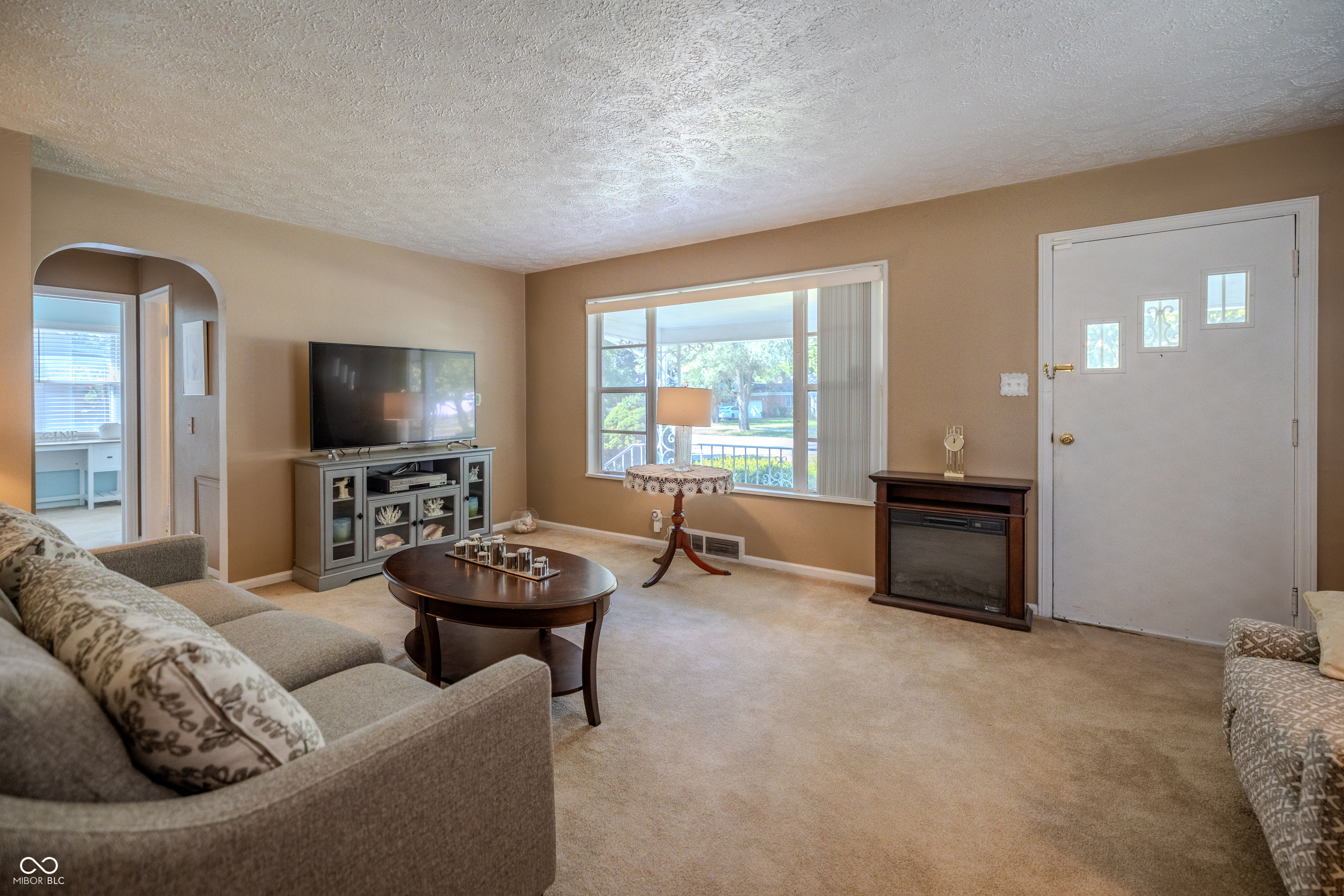1929 Kessler Boulevard North Drive, Indianapolis, IN, 46220 photo 4 of 24