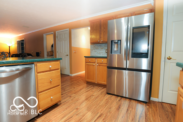 2224 Gradison Drive, Indianapolis, IN, 46214 photo 4 of 28