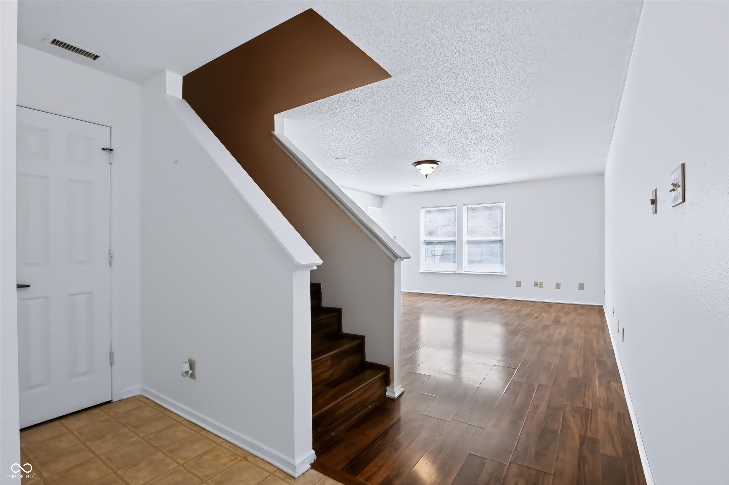 6243 Monteo Lane, Indianapolis, IN, 46217 photo 4 of 43