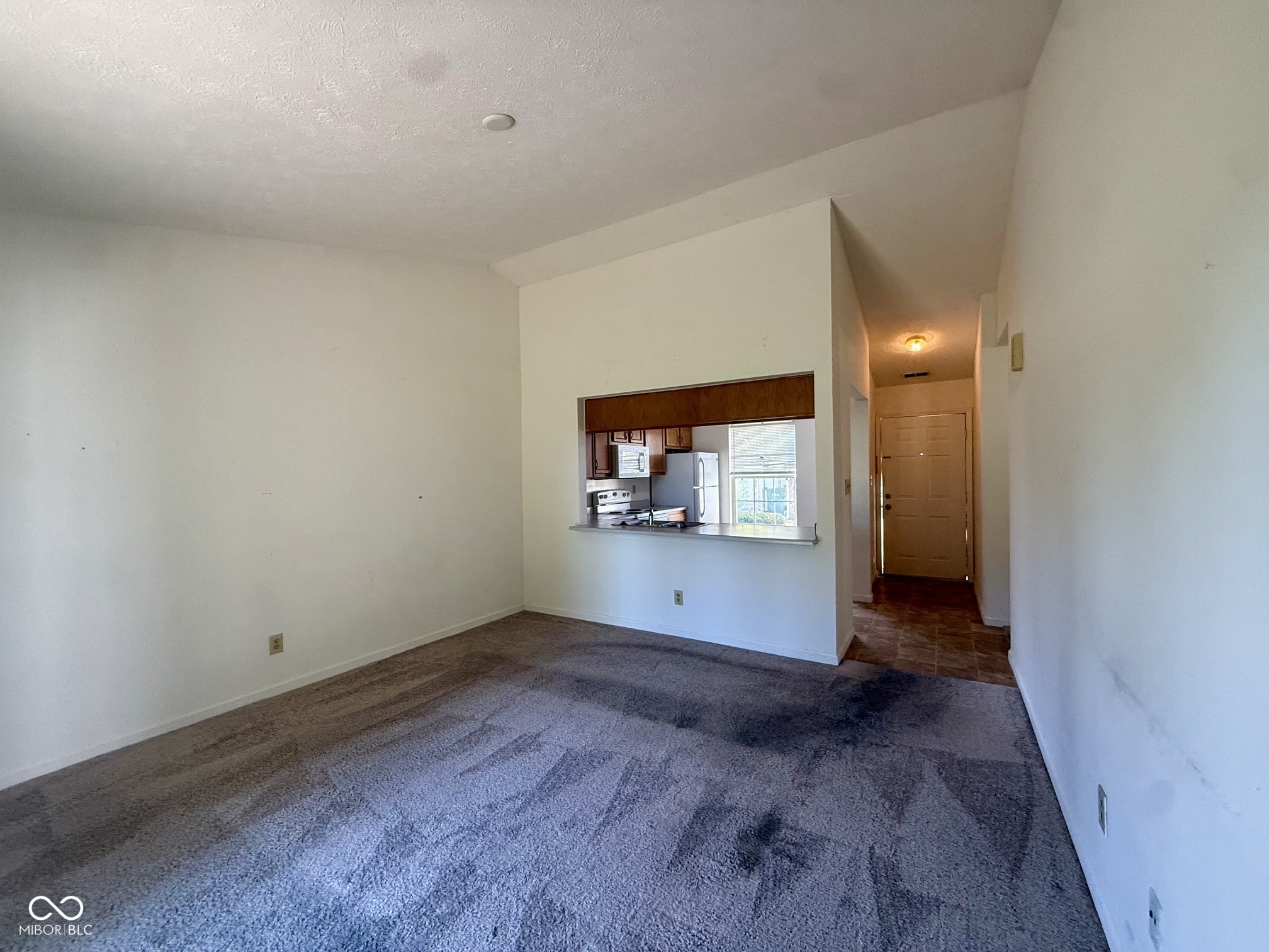 103 Woodberry Drive, Danville, IN, 46122 photo 4 of 11