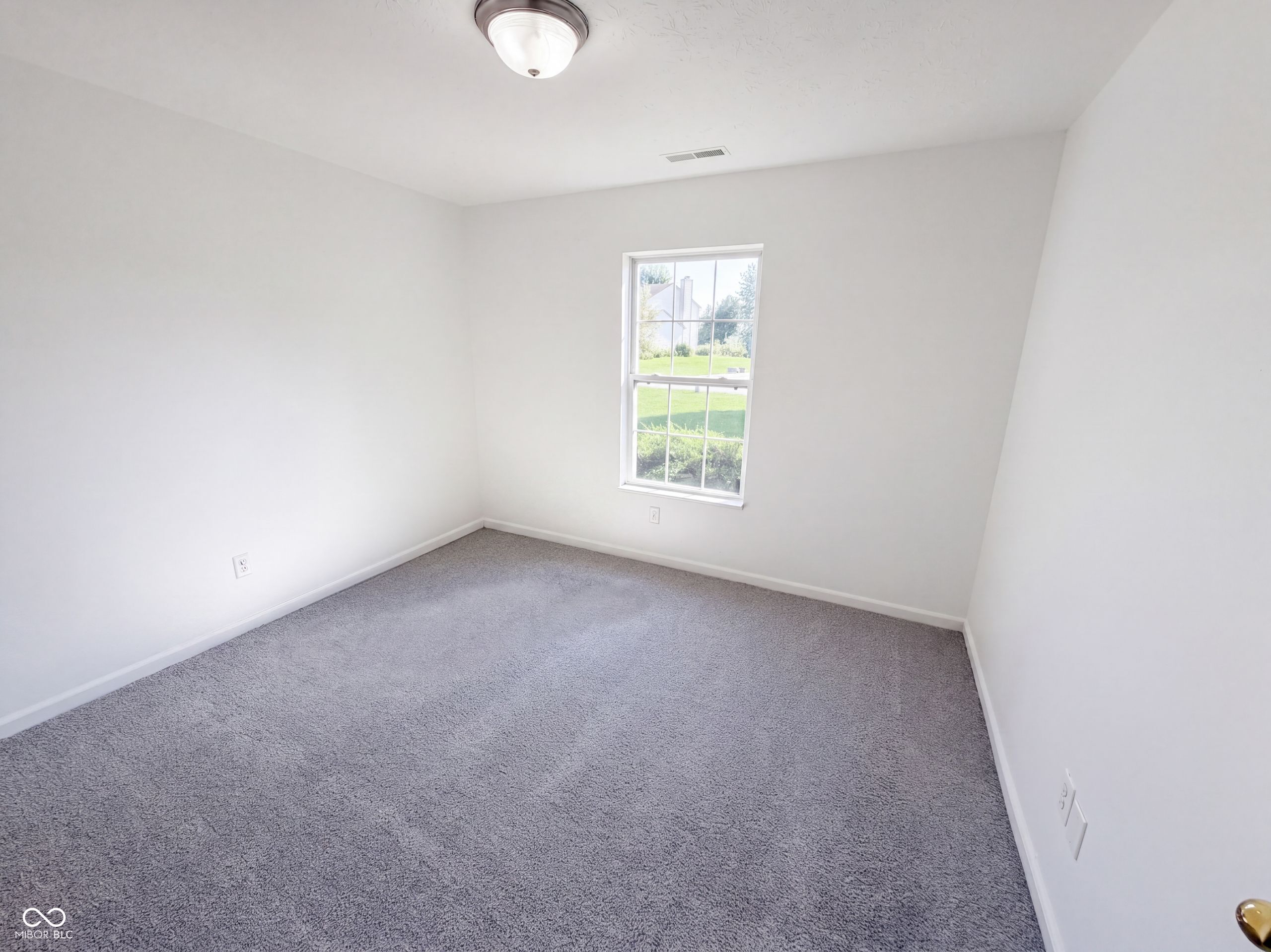 2018 Oakbrooke Court, Avon, IN, 46123 photo 4 of 27